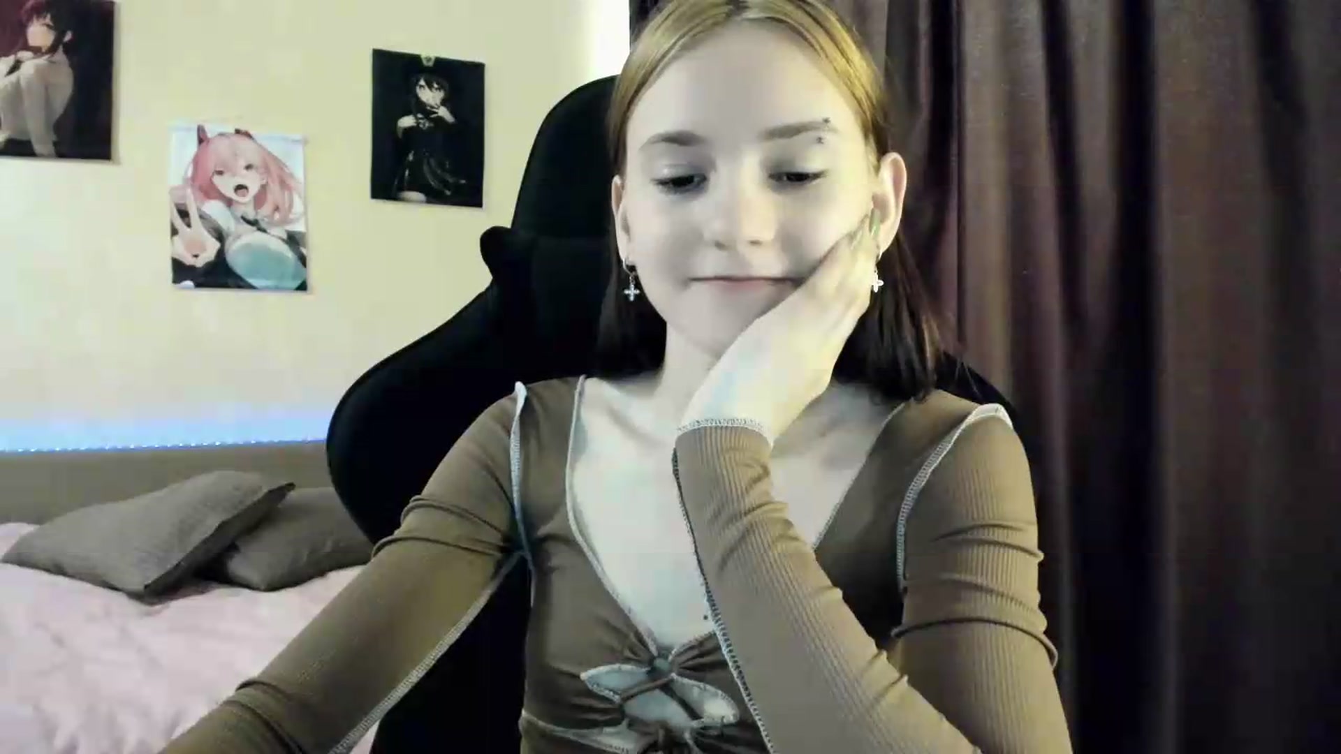 Gallery image thumbnail from Madison_Burke's myfreecams stream on, 05/26/2026, 05:59 image 8 of 20