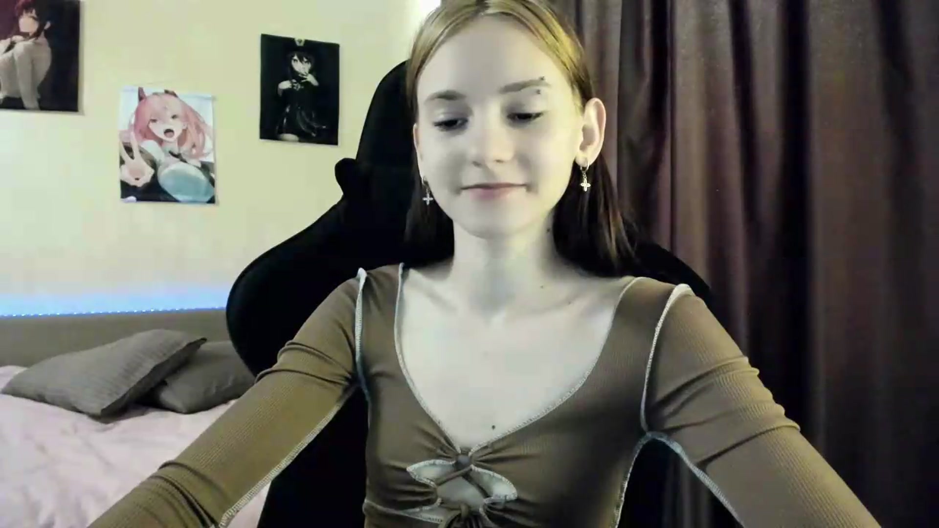 Gallery image thumbnail from Madison_Burke's myfreecams stream on, 05/26/2026, 05:59 image 12 of 20