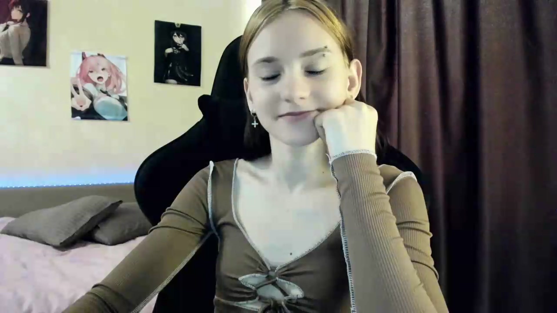 Gallery image thumbnail from Madison_Burke's myfreecams stream on, 05/26/2026, 05:59 image 11 of 20