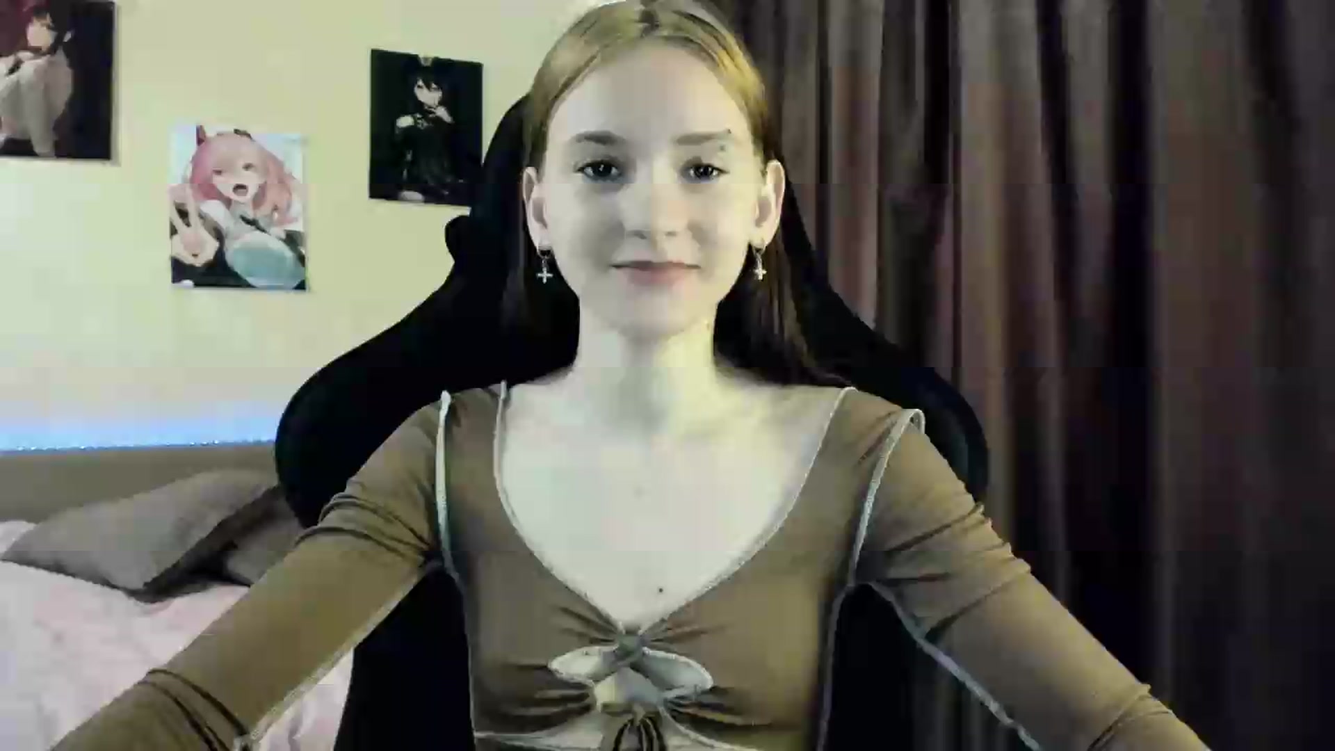 Gallery image thumbnail from Madison_Burke's myfreecams stream on, 05/26/2026, 05:59 image 4 of 20