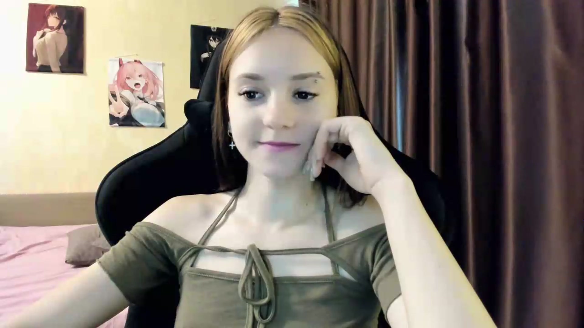 Gallery image thumbnail from Madison_Burke's myfreecams stream on, 05/29/2026, 04:51 image 4 of 20