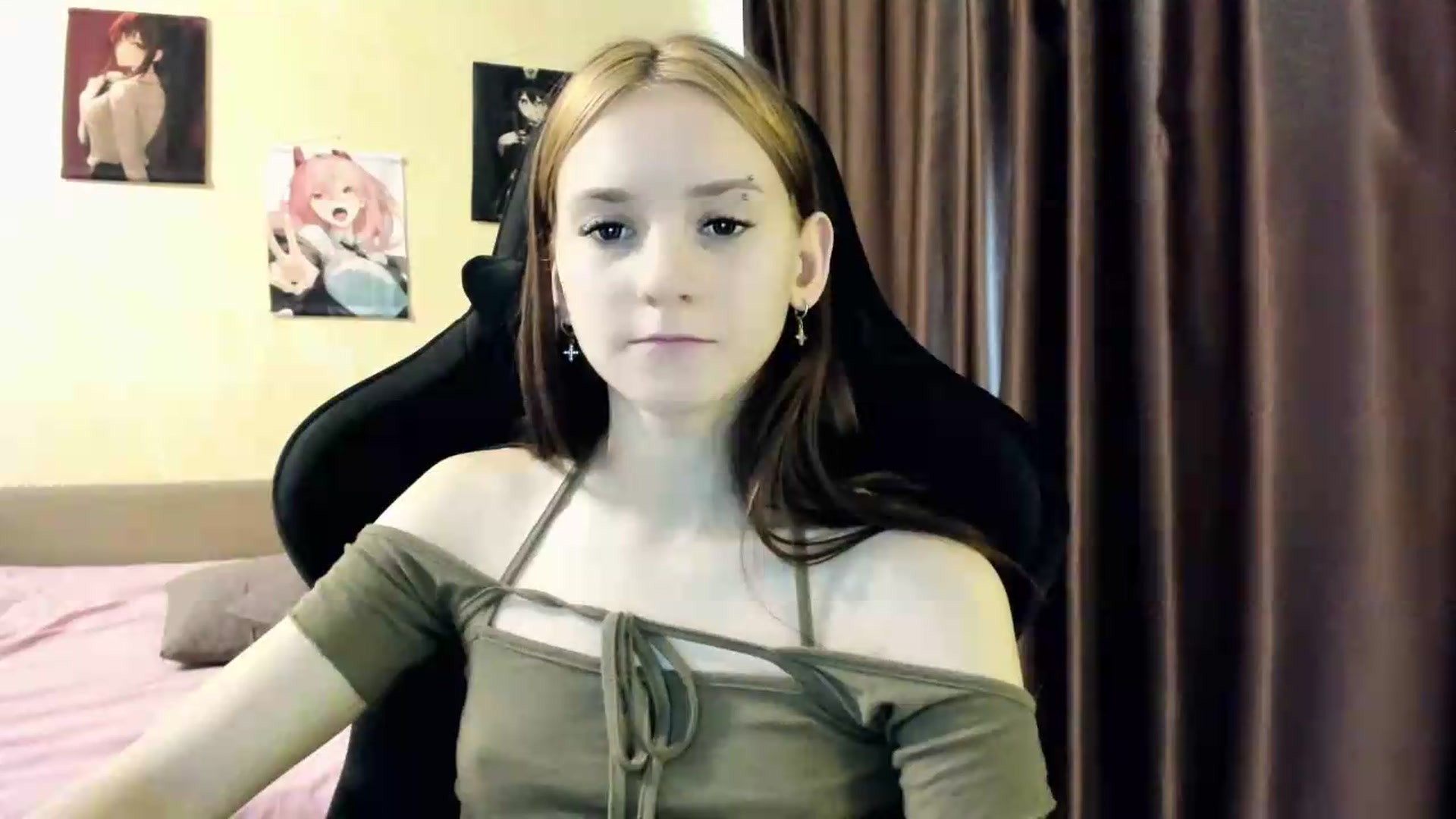 Gallery image thumbnail from Madison_Burke's myfreecams stream on, 05/29/2026, 05:56 image 15 of 20