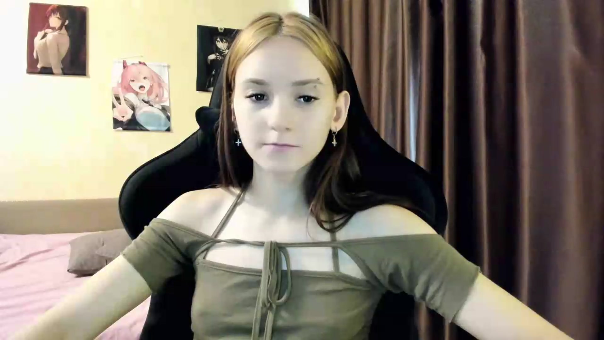 Gallery image thumbnail from Madison_Burke's myfreecams stream on, 05/29/2026, 05:56 image 16 of 20