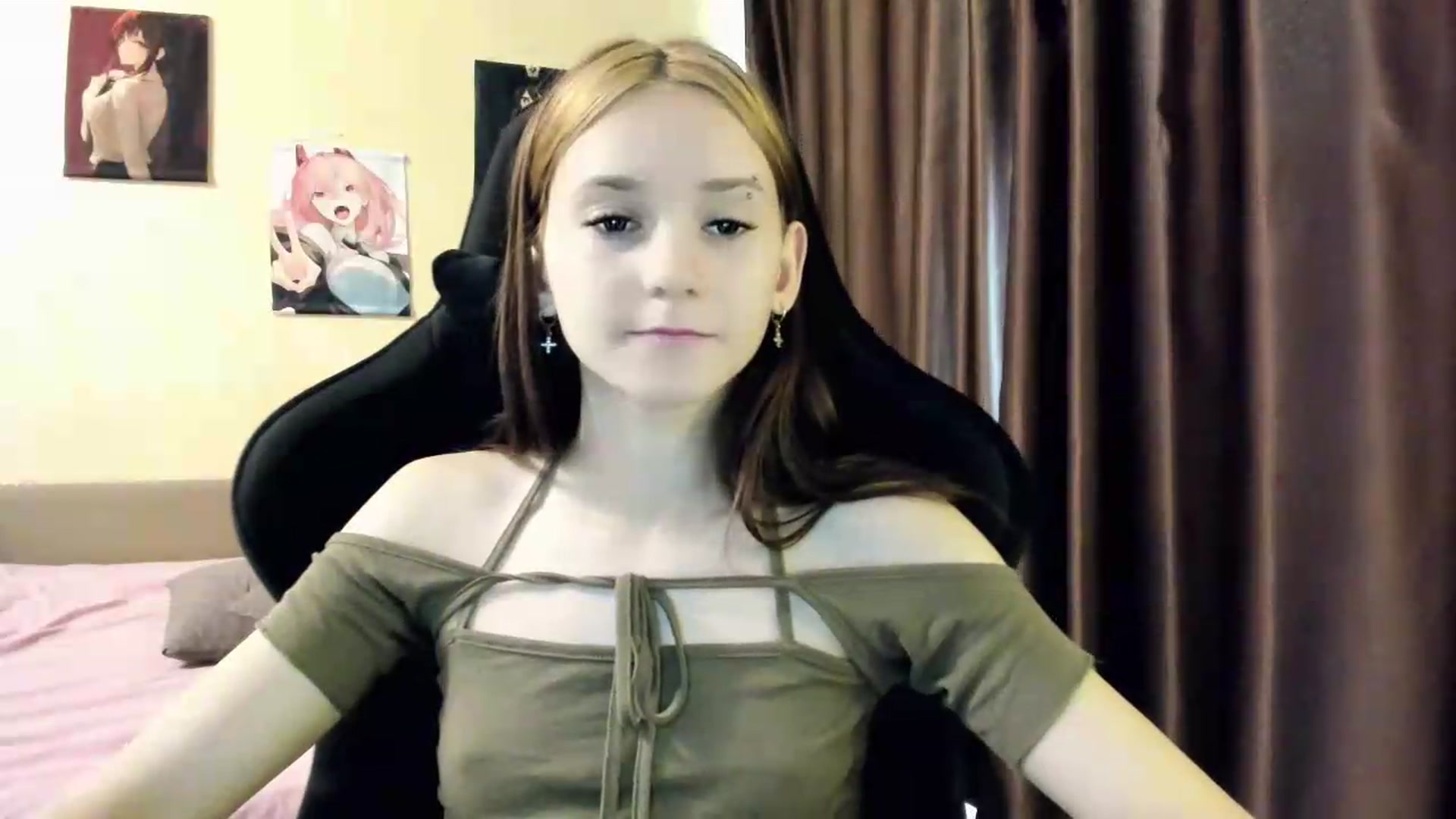 Gallery image thumbnail from Madison_Burke's myfreecams stream on, 05/29/2026, 05:56 image 18 of 20
