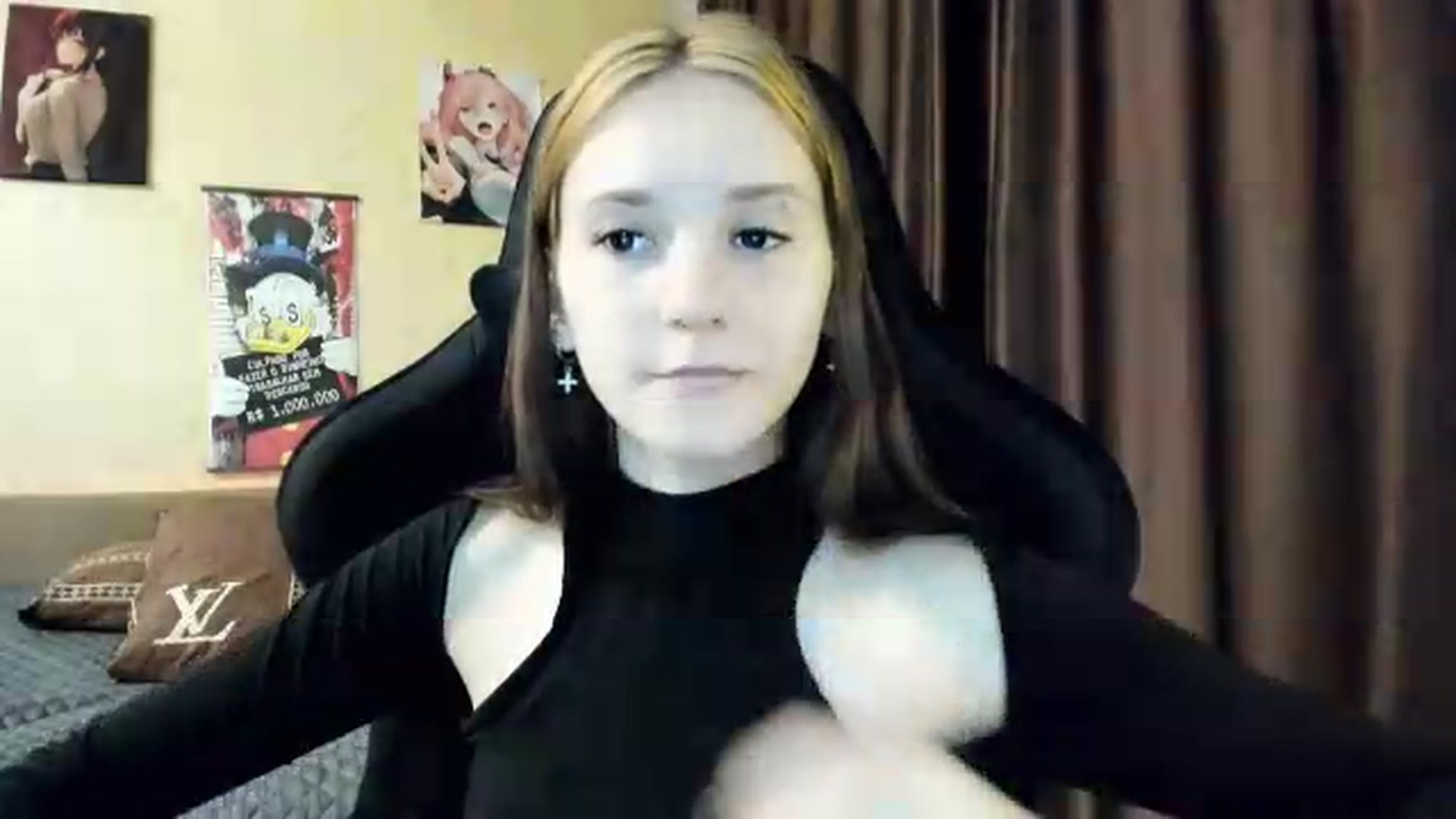 Gallery image thumbnail from Madison_Burke's myfreecams stream on, 05/29/2026, 18:29 image 8 of 20