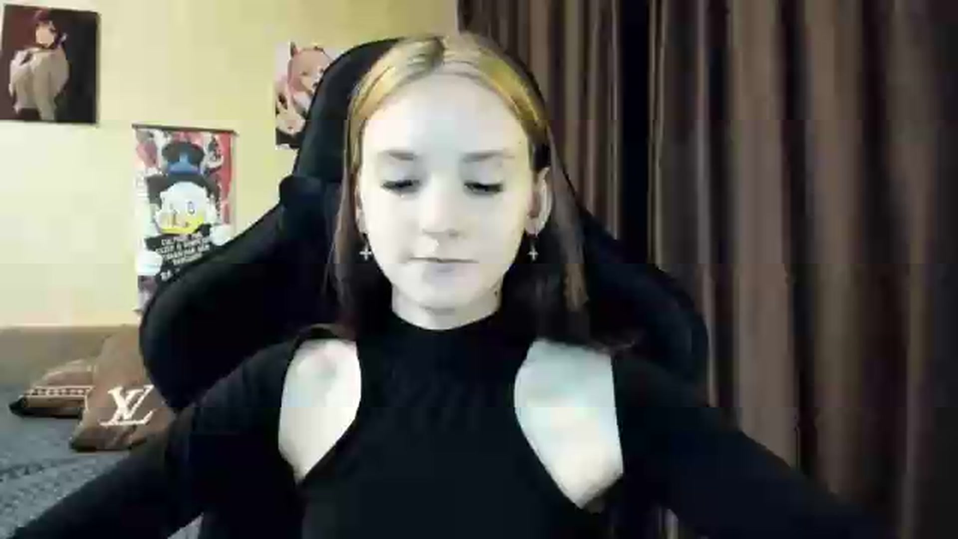 Gallery image thumbnail from Madison_Burke's myfreecams stream on, 05/29/2026, 18:29 image 11 of 20