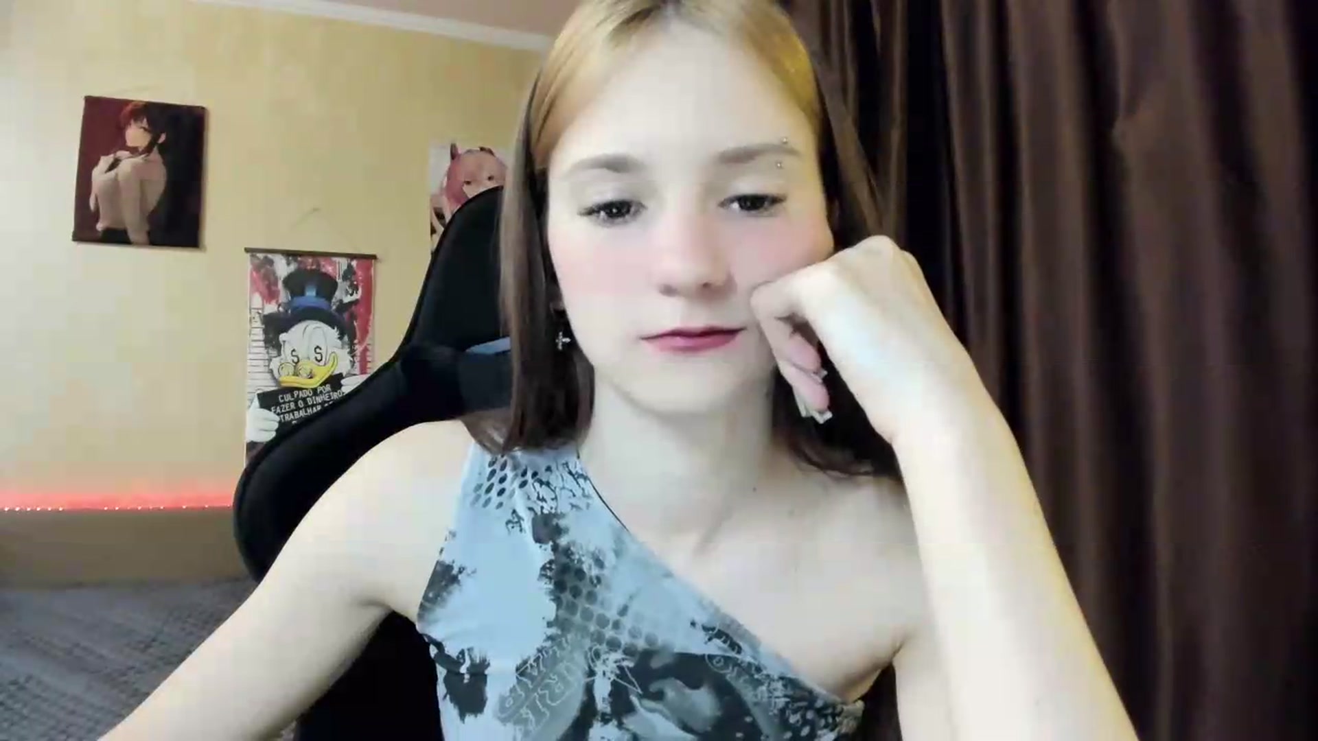 Gallery image thumbnail from Madison_Burke's myfreecams stream on, 05/31/2026, 17:18 image 12 of 20