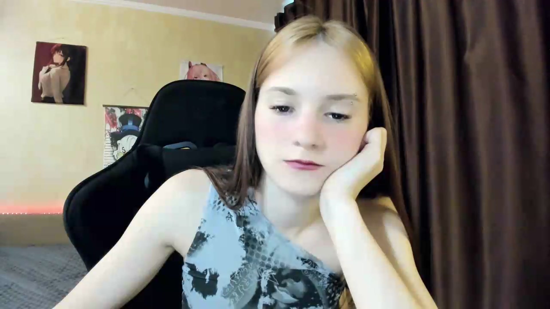 Gallery image thumbnail from Madison_Burke's myfreecams stream on, 05/31/2026, 17:18 image 6 of 20