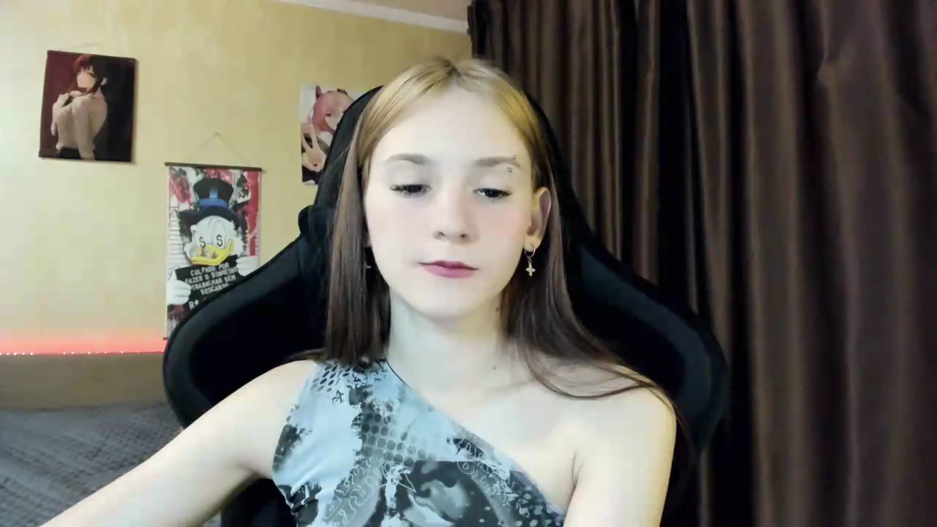 Gallery image thumbnail from Madison_Burke's myfreecams stream on, 05/31/2026, 18:54 image 4 of 20
