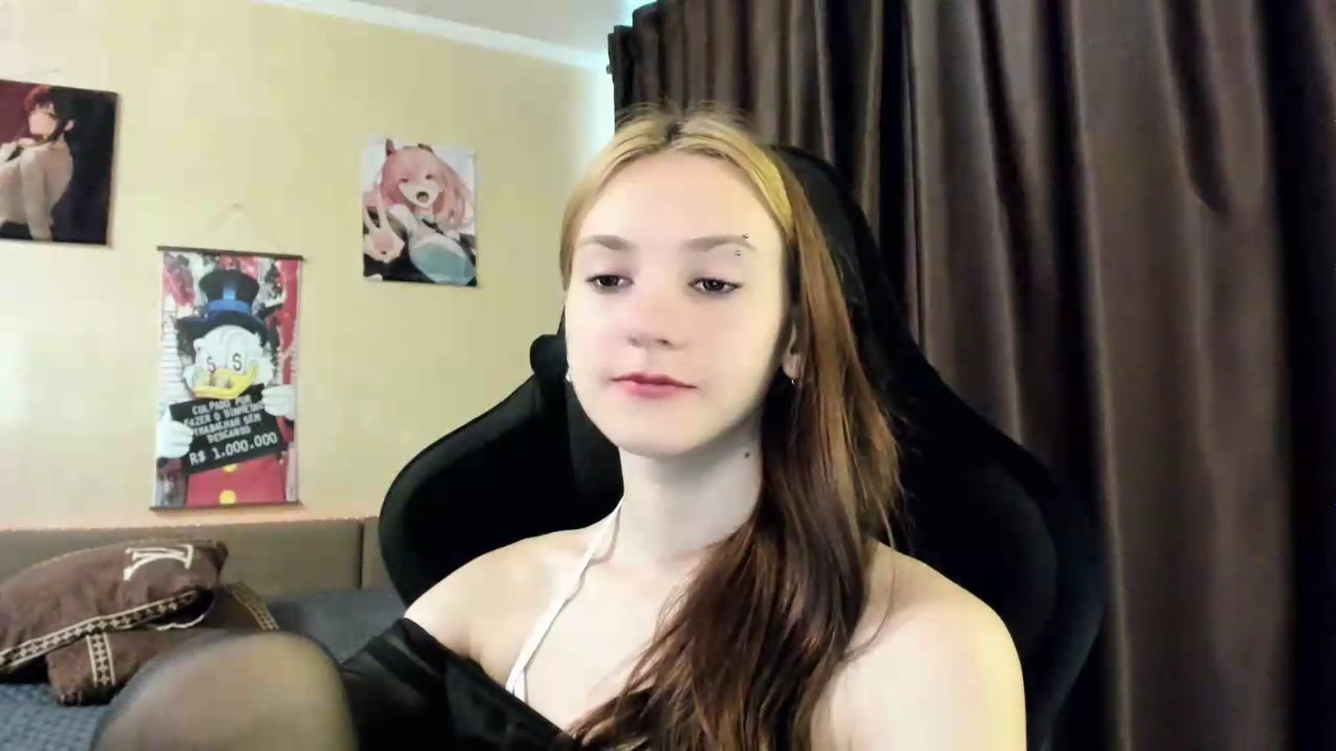 Gallery image thumbnail from Madison_Burke's myfreecams stream on, 06/11/2026, 04:03 image 18 of 20