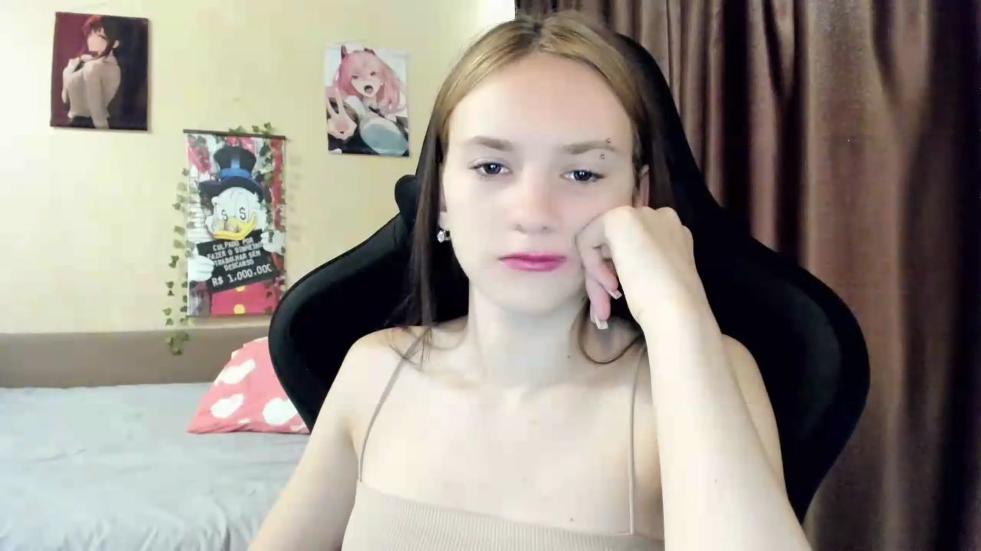 Gallery image thumbnail from Madison_Burke's myfreecams stream on, 07/08/2026, 07:03 image 16 of 20
