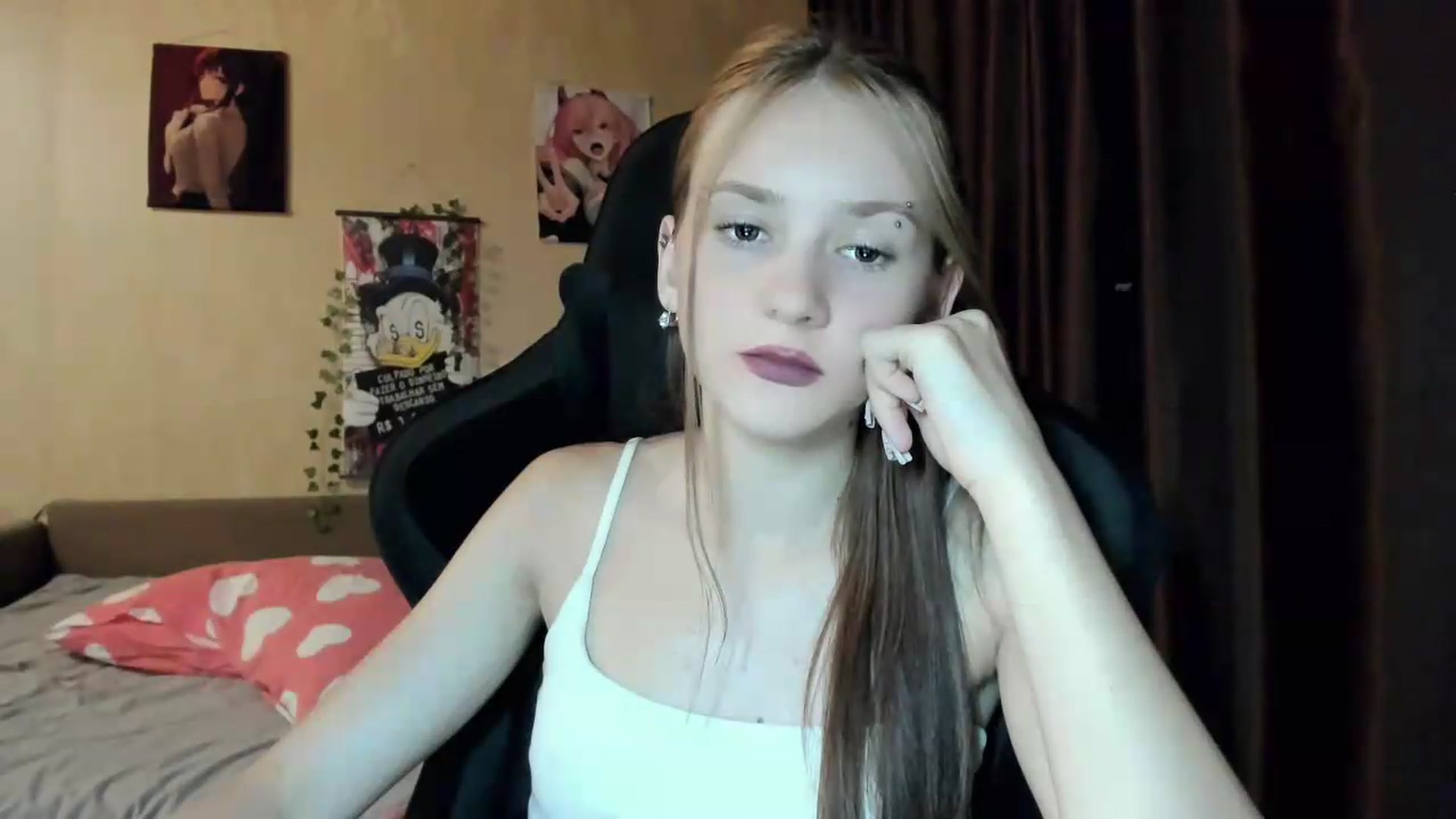 Gallery image thumbnail from Madison_Burke's myfreecams stream on, 07/08/2026, 22:02 image 15 of 20