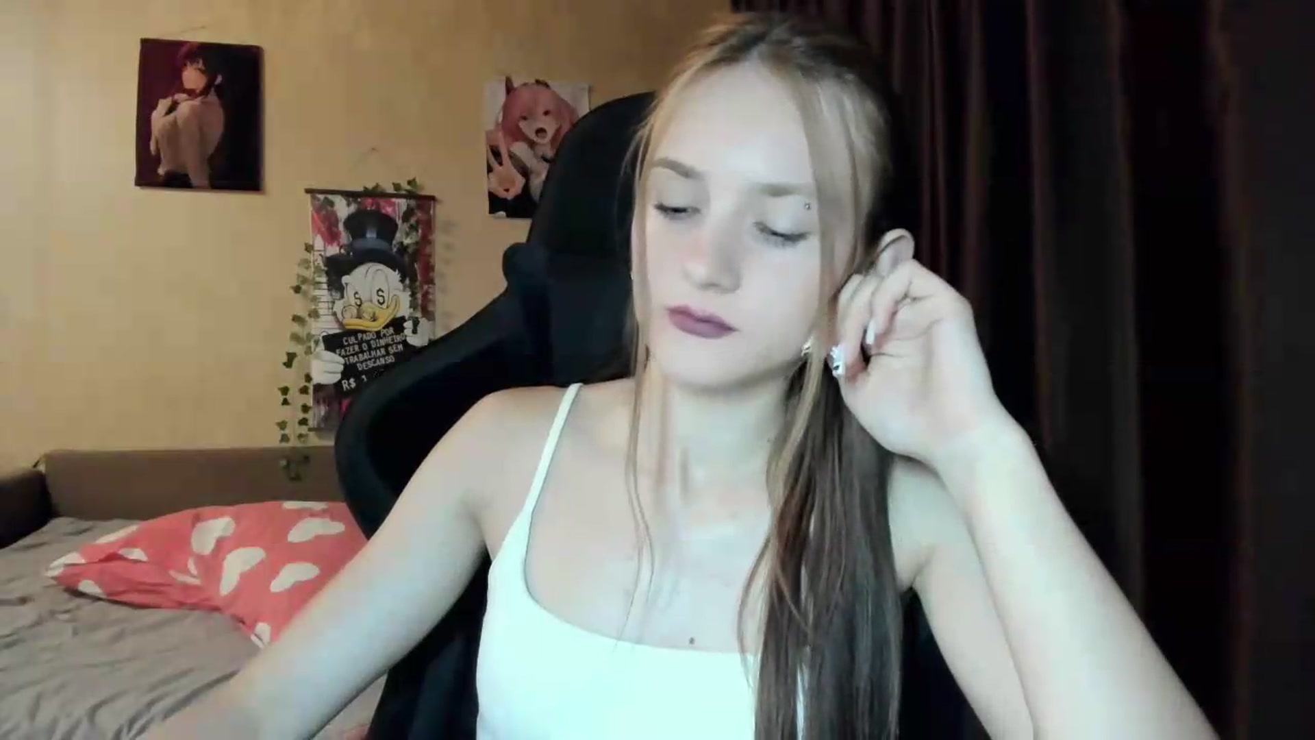 Gallery image thumbnail from Madison_Burke's myfreecams stream on, 07/08/2026, 22:02 image 14 of 20