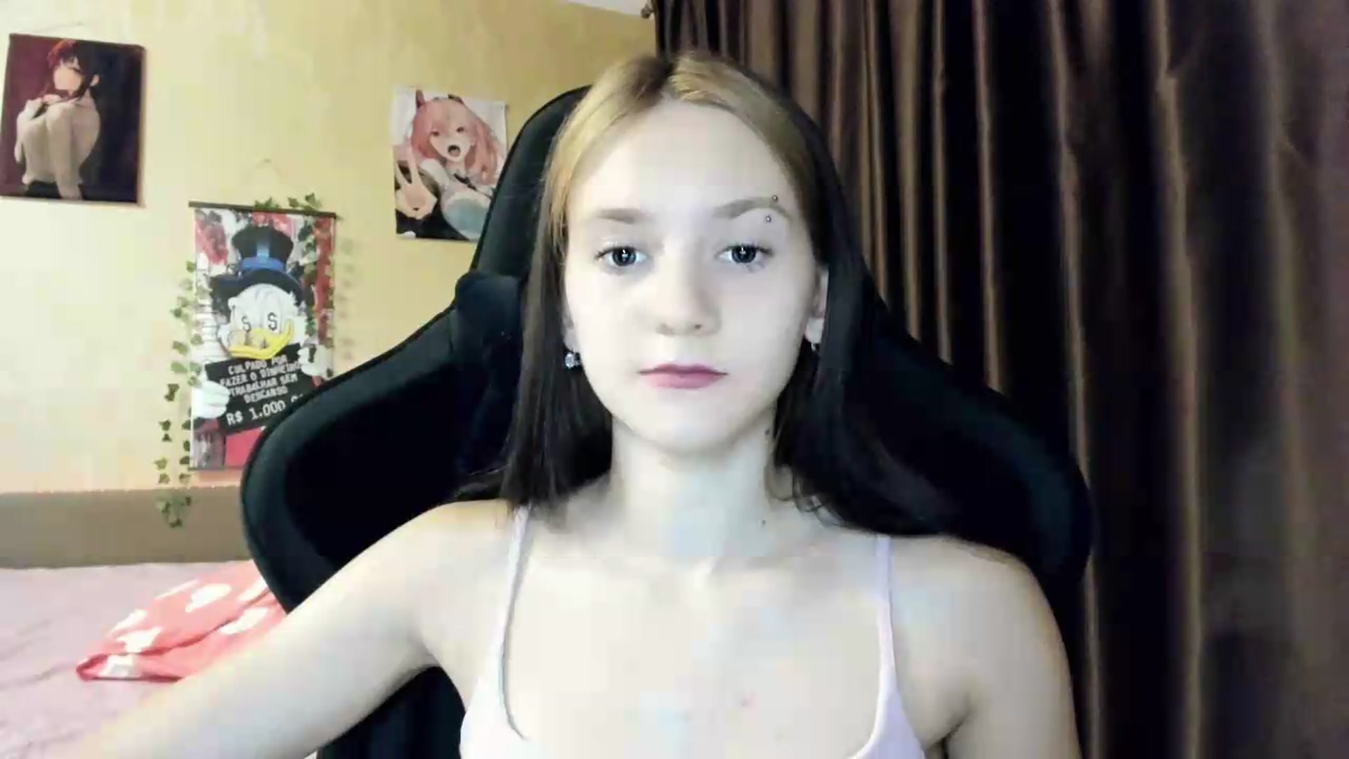 Gallery image thumbnail from Madison_Burke's myfreecams stream on, 07/10/2026, 24:00 image 14 of 20