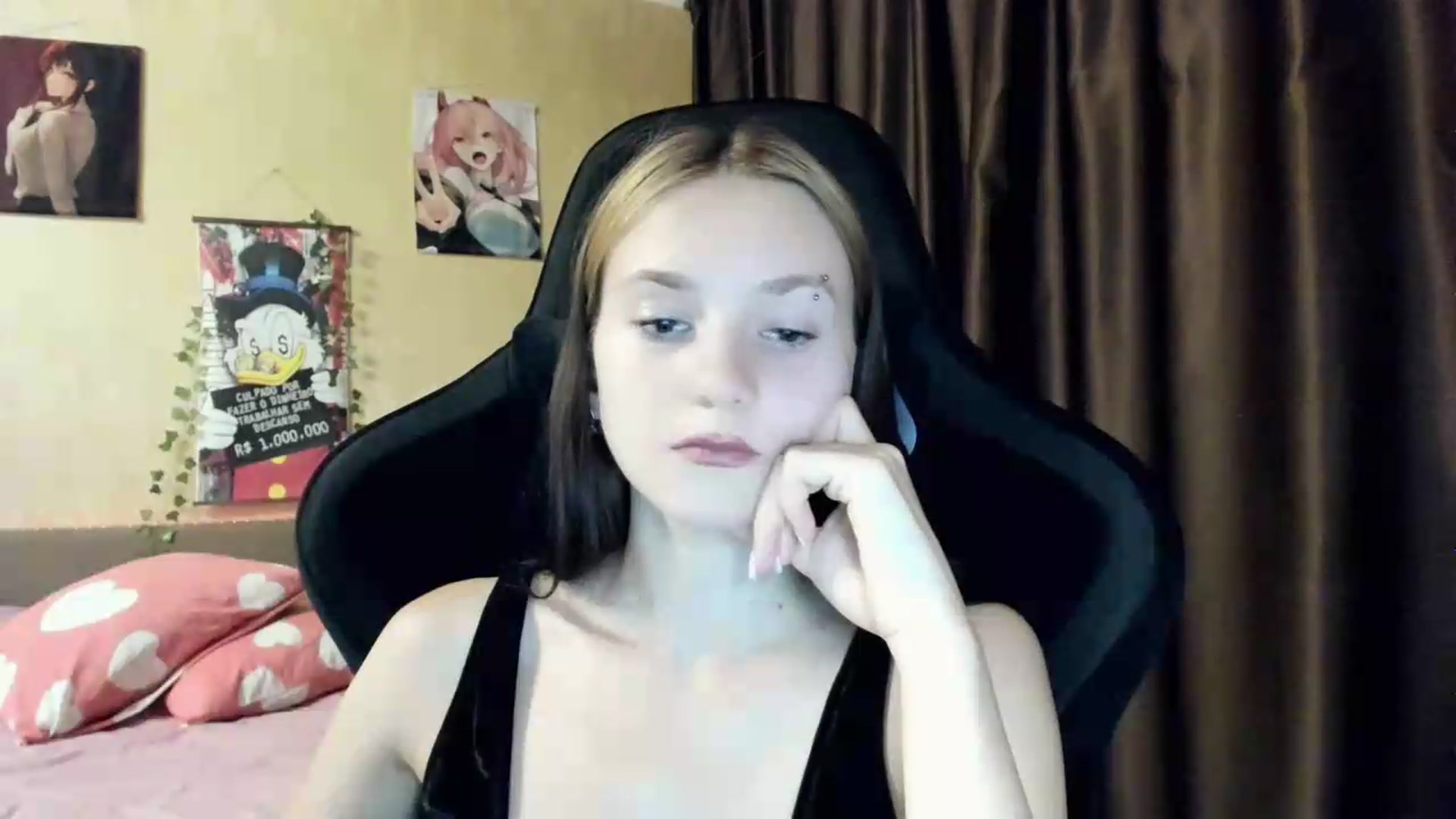 Gallery image thumbnail from Madison_Burke's myfreecams stream on, 07/13/2026, 22:32 image 6 of 20