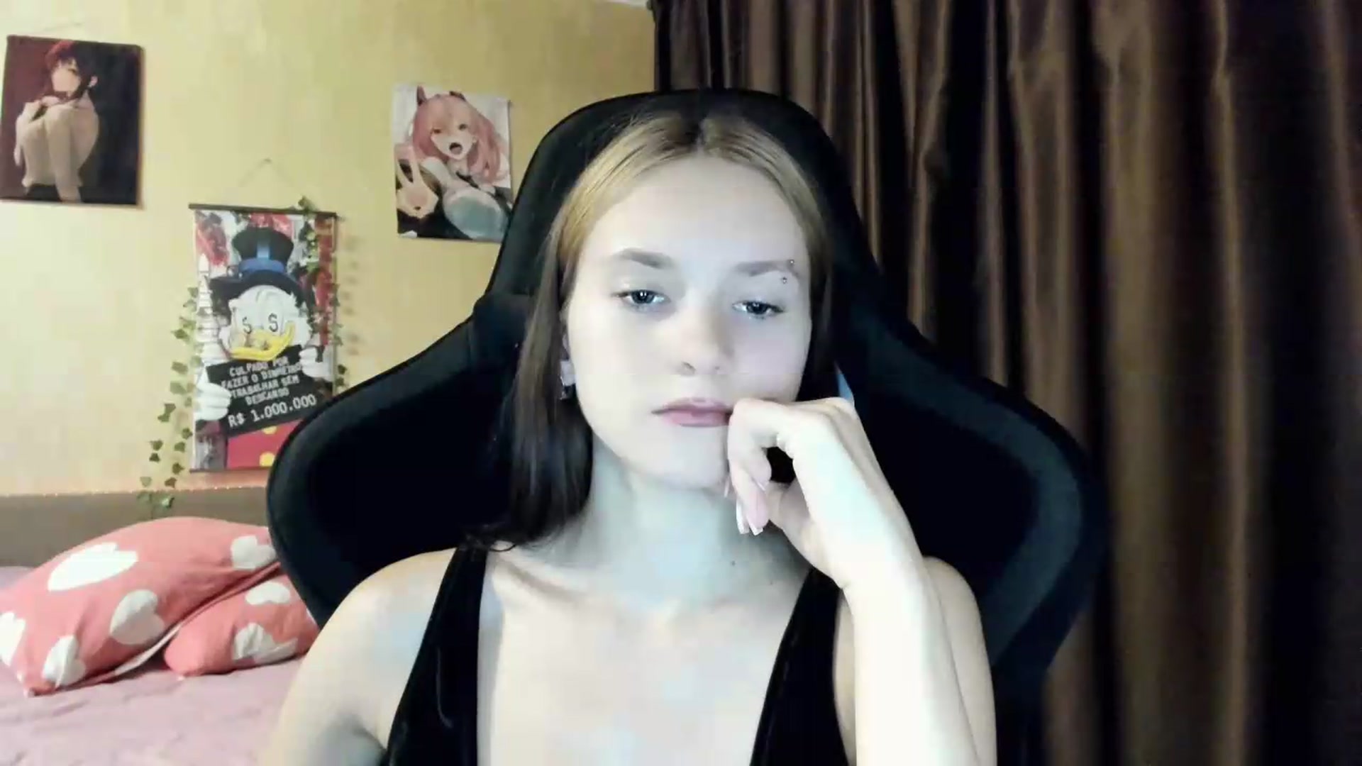 Gallery image thumbnail from Madison_Burke's myfreecams stream on, 07/13/2026, 22:32 image 4 of 20