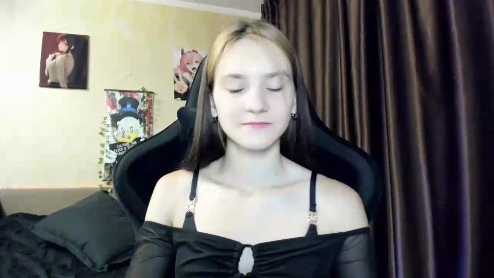 Gallery image thumbnail from Madison_Burke's myfreecams stream on, 07/18/2026, 21:06 image 5 of 20