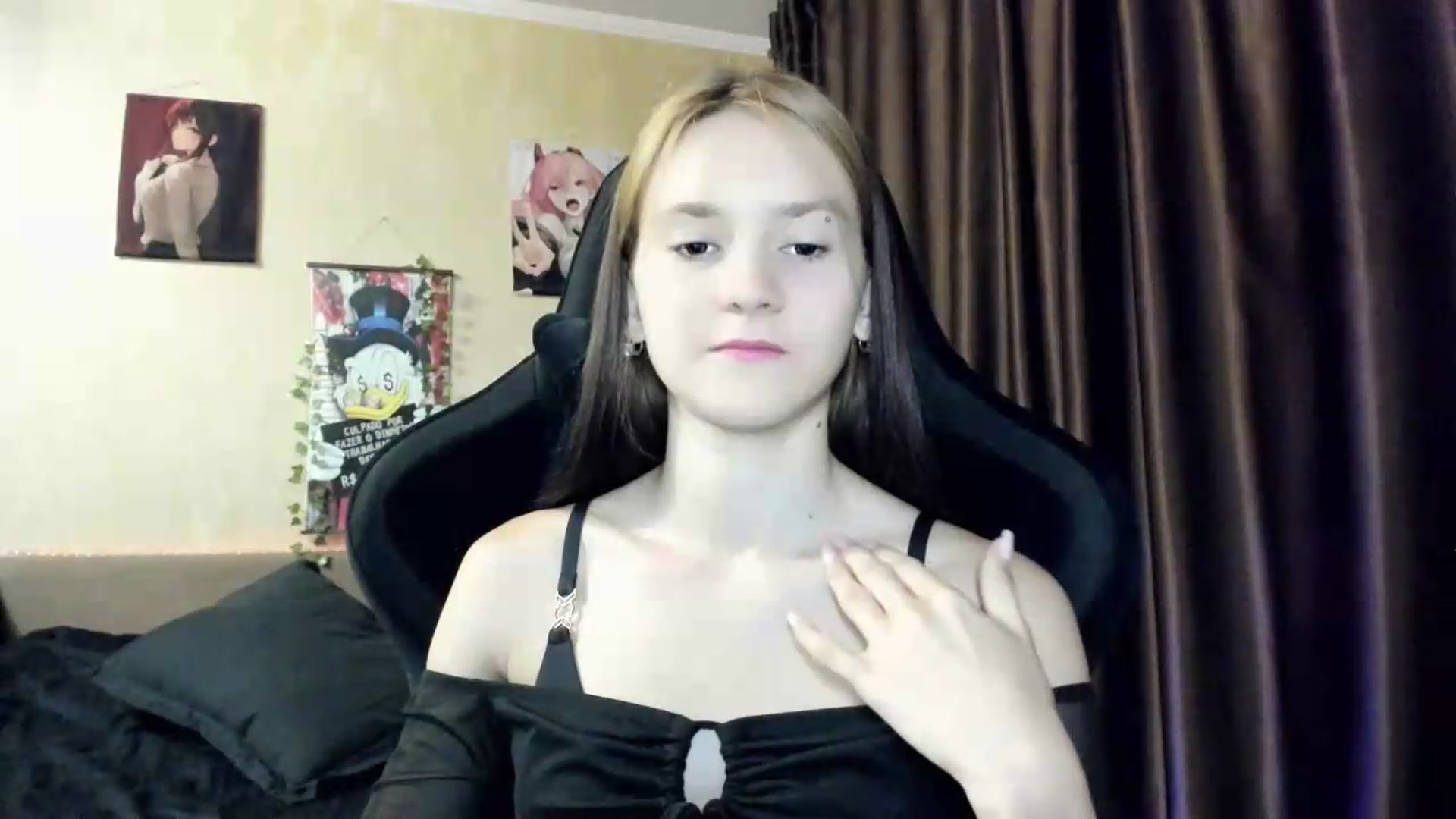Gallery image thumbnail from Madison_Burke's myfreecams stream on, 07/18/2026, 21:06 image 10 of 20