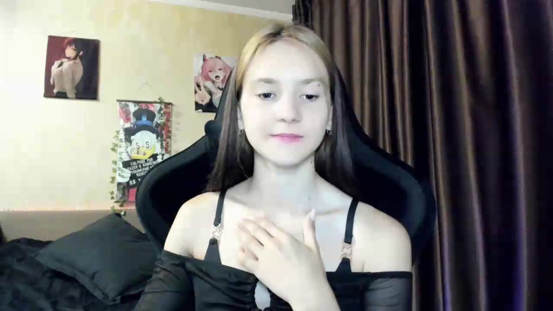 Gallery image thumbnail from Madison_Burke's myfreecams stream on, 07/18/2026, 21:06 image 7 of 20