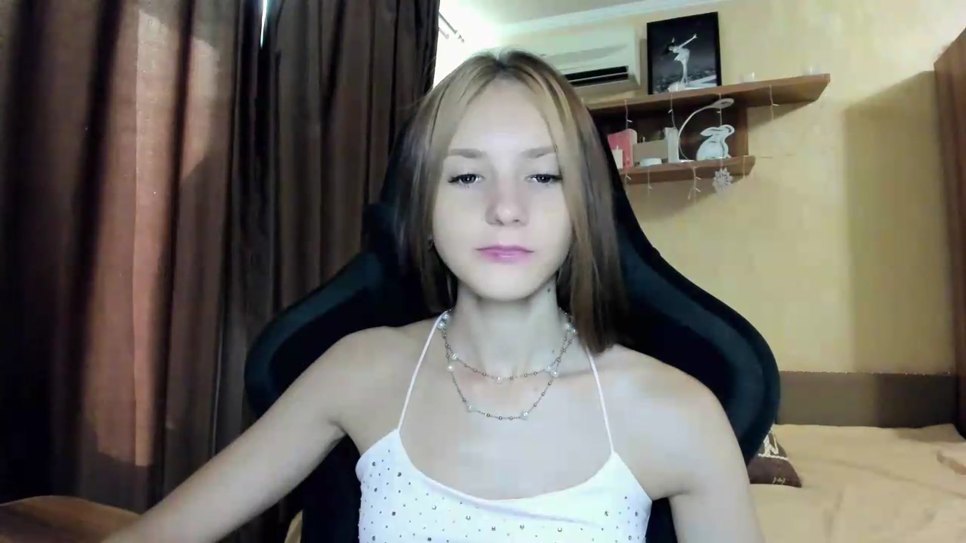 Gallery image thumbnail from Madison_Burke's myfreecams stream on, 08/02/2026, 14:22 image 13 of 20