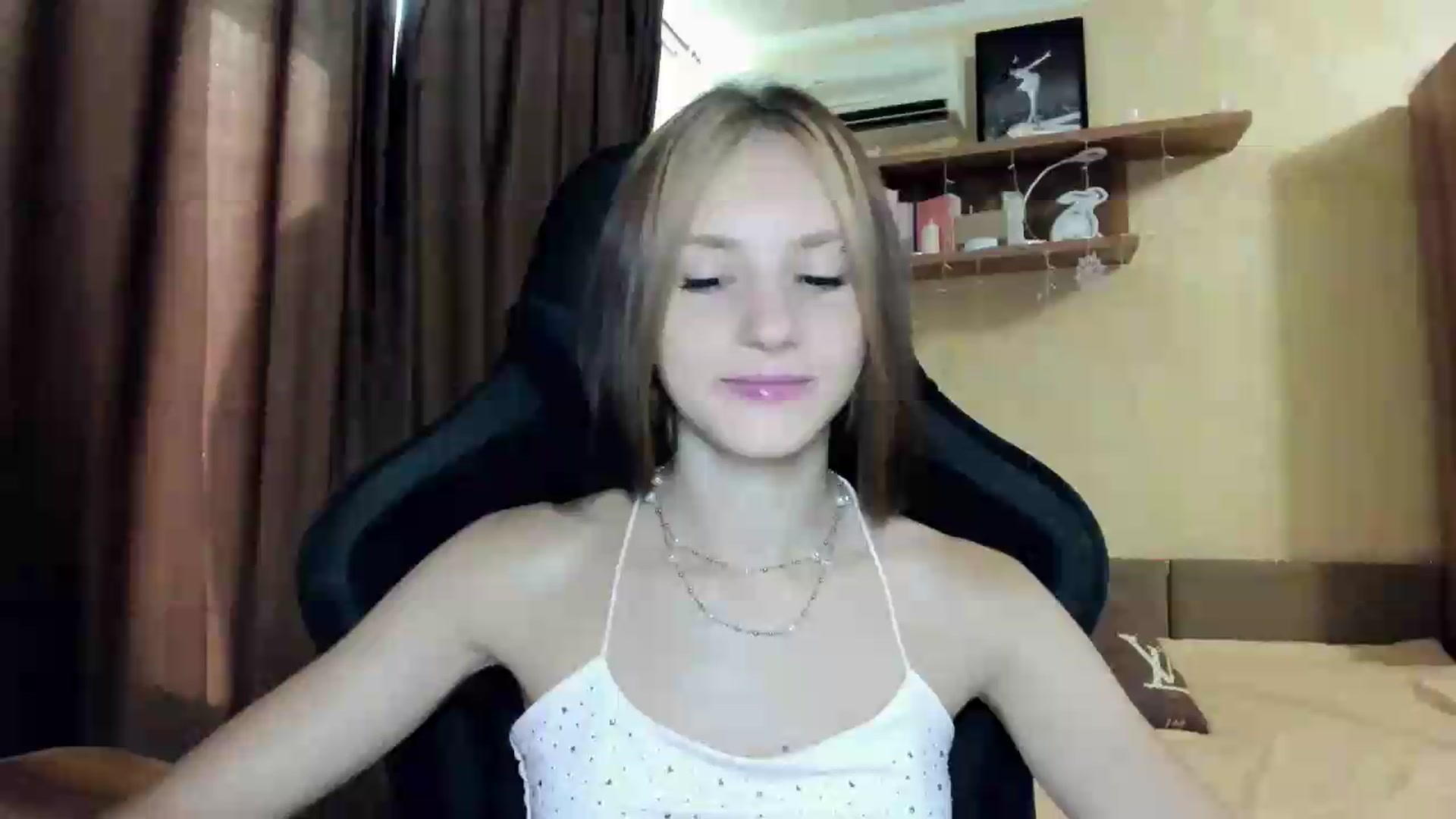 Gallery image thumbnail from Madison_Burke's myfreecams stream on, 08/02/2026, 14:22 image 15 of 20