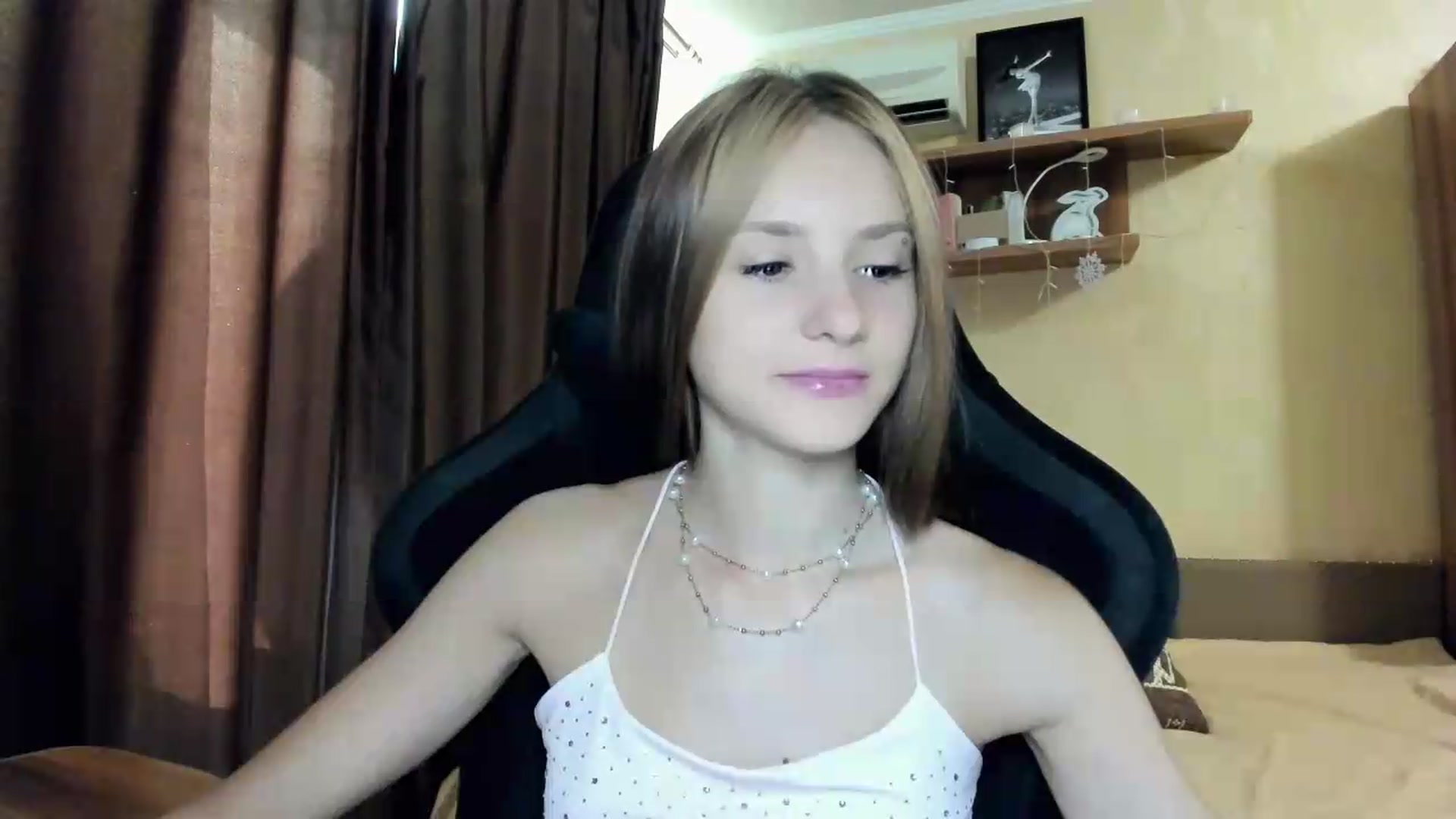 Gallery image thumbnail from Madison_Burke's myfreecams stream on, 08/02/2026, 14:22 image 12 of 20