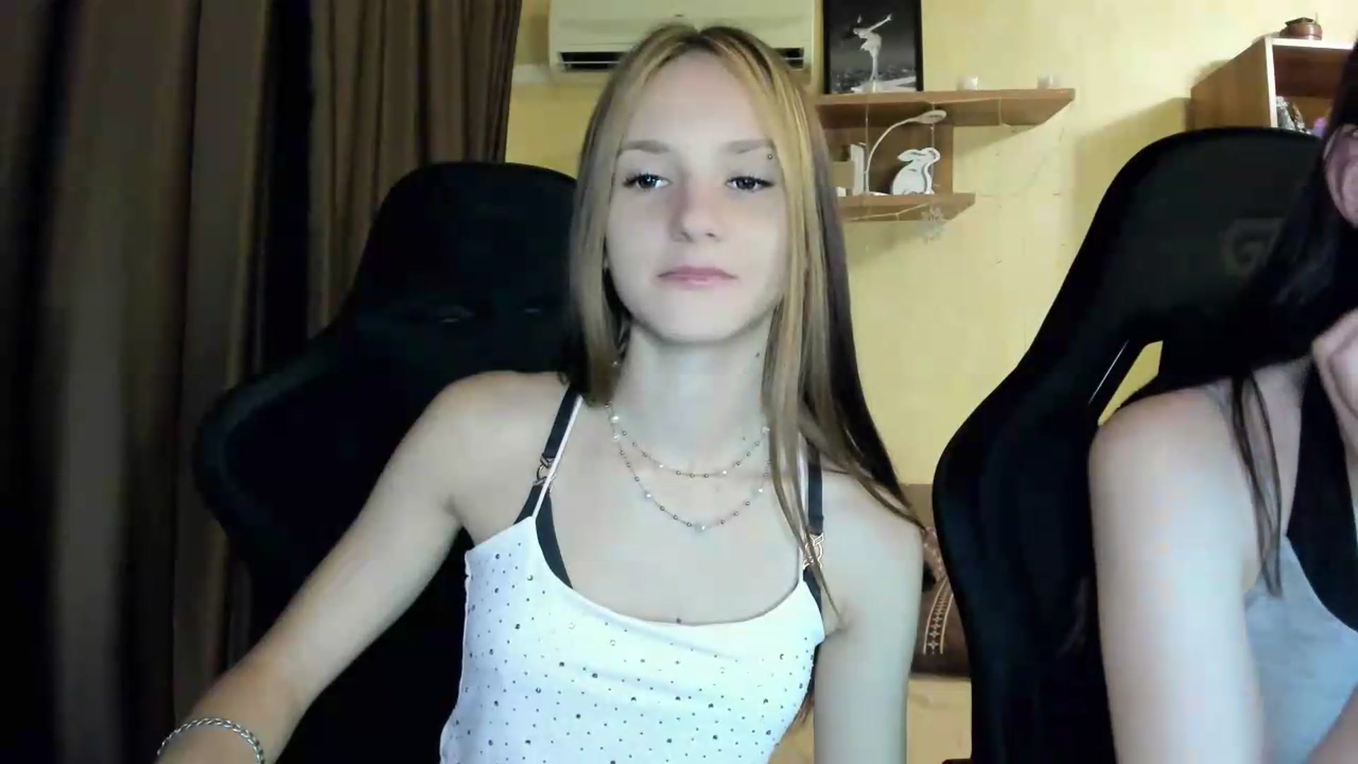 Gallery image thumbnail from Madison_Burke's myfreecams stream on, 08/02/2026, 21:32 image 17 of 20