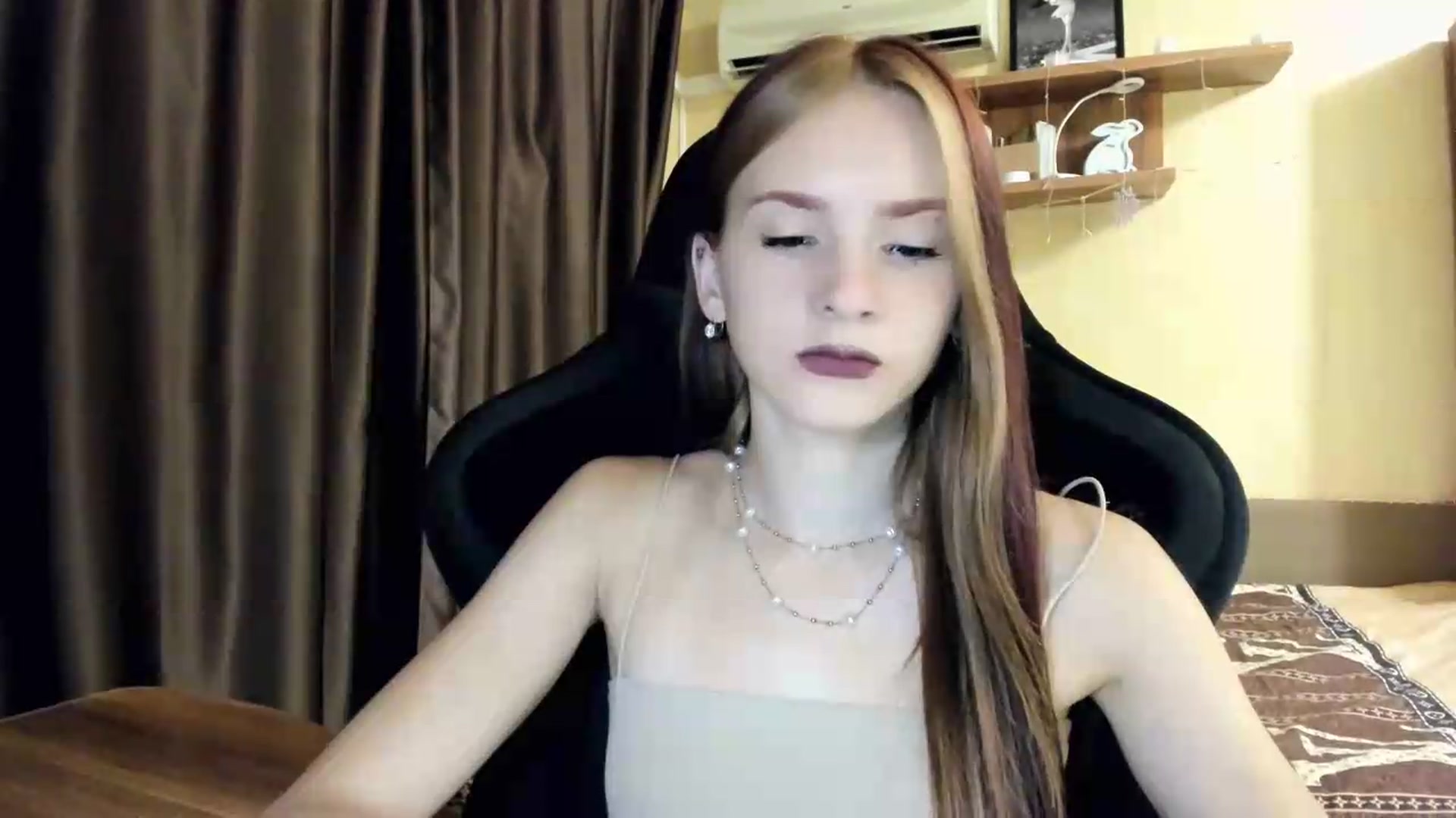 Gallery image thumbnail from Madison_Burke's myfreecams stream on, 08/05/2026, 01:10 image 4 of 20