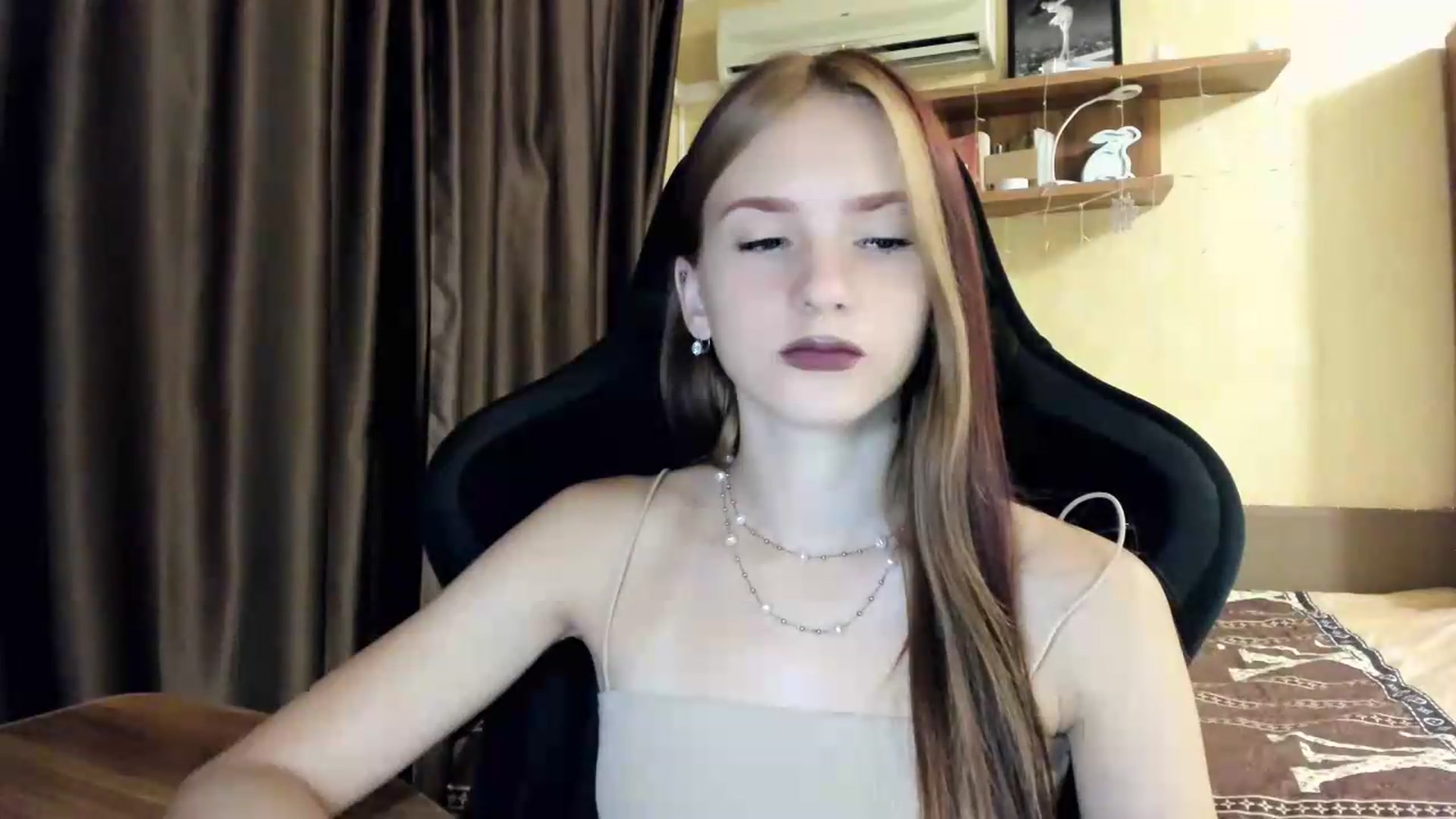 Gallery image thumbnail from Madison_Burke's myfreecams stream on, 08/05/2026, 01:10 image 3 of 20