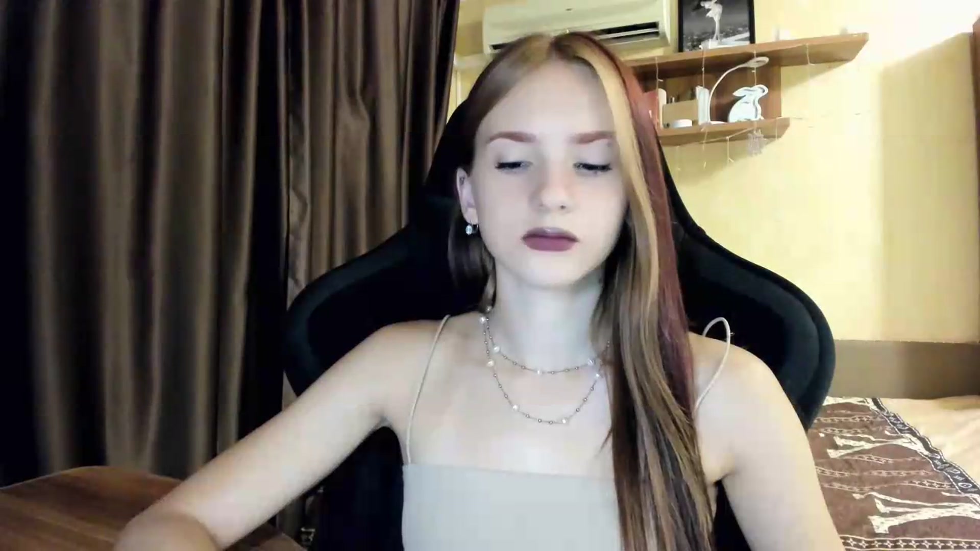 Gallery image thumbnail from Madison_Burke's myfreecams stream on, 08/05/2026, 01:10 image 2 of 20