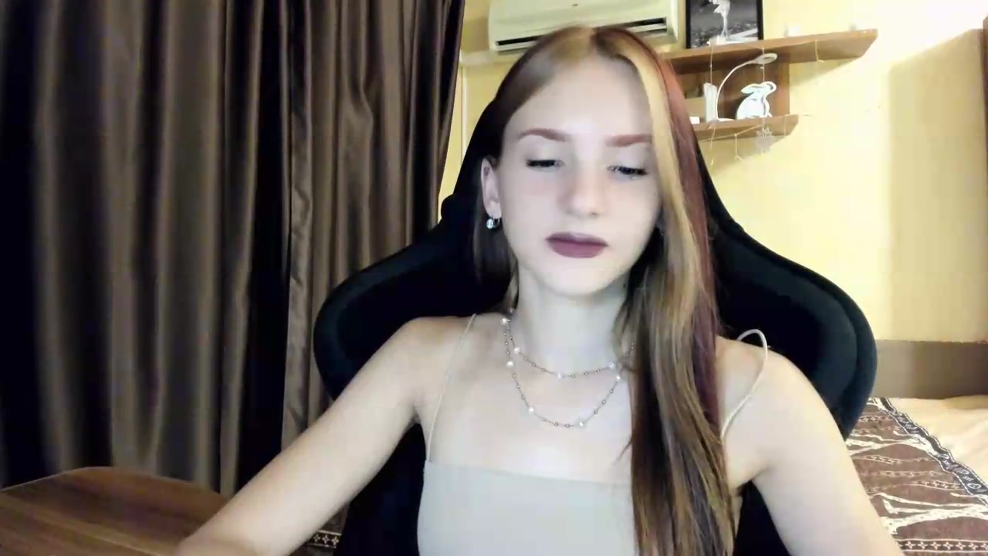 Gallery image thumbnail from Madison_Burke's myfreecams stream on, 08/05/2026, 01:10 image 7 of 20