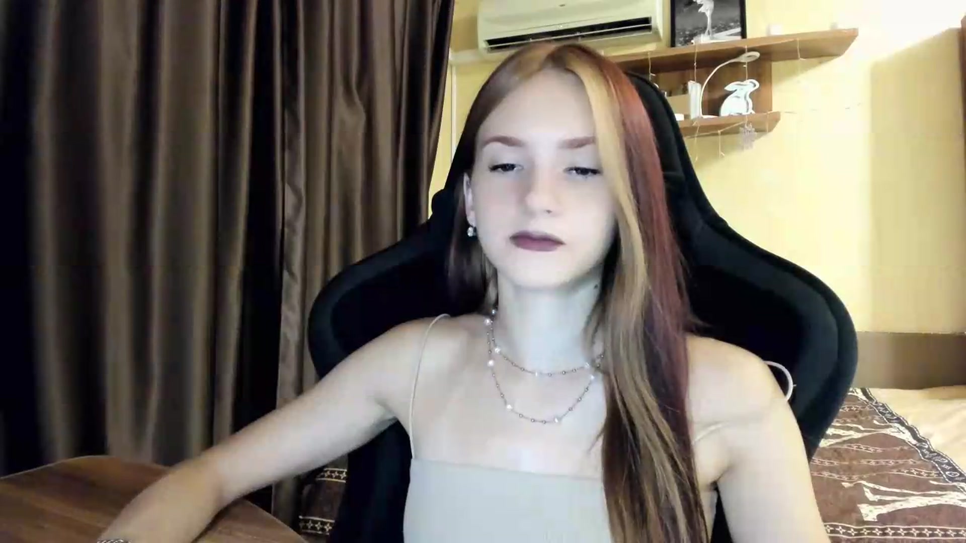 Gallery image thumbnail from Madison_Burke's myfreecams stream on, 08/05/2026, 01:10 image 20 of 20