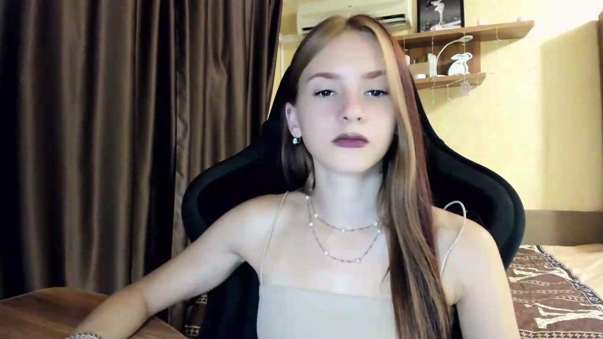 Gallery image thumbnail from Madison_Burke's myfreecams stream on, 08/05/2026, 01:10 image 6 of 20