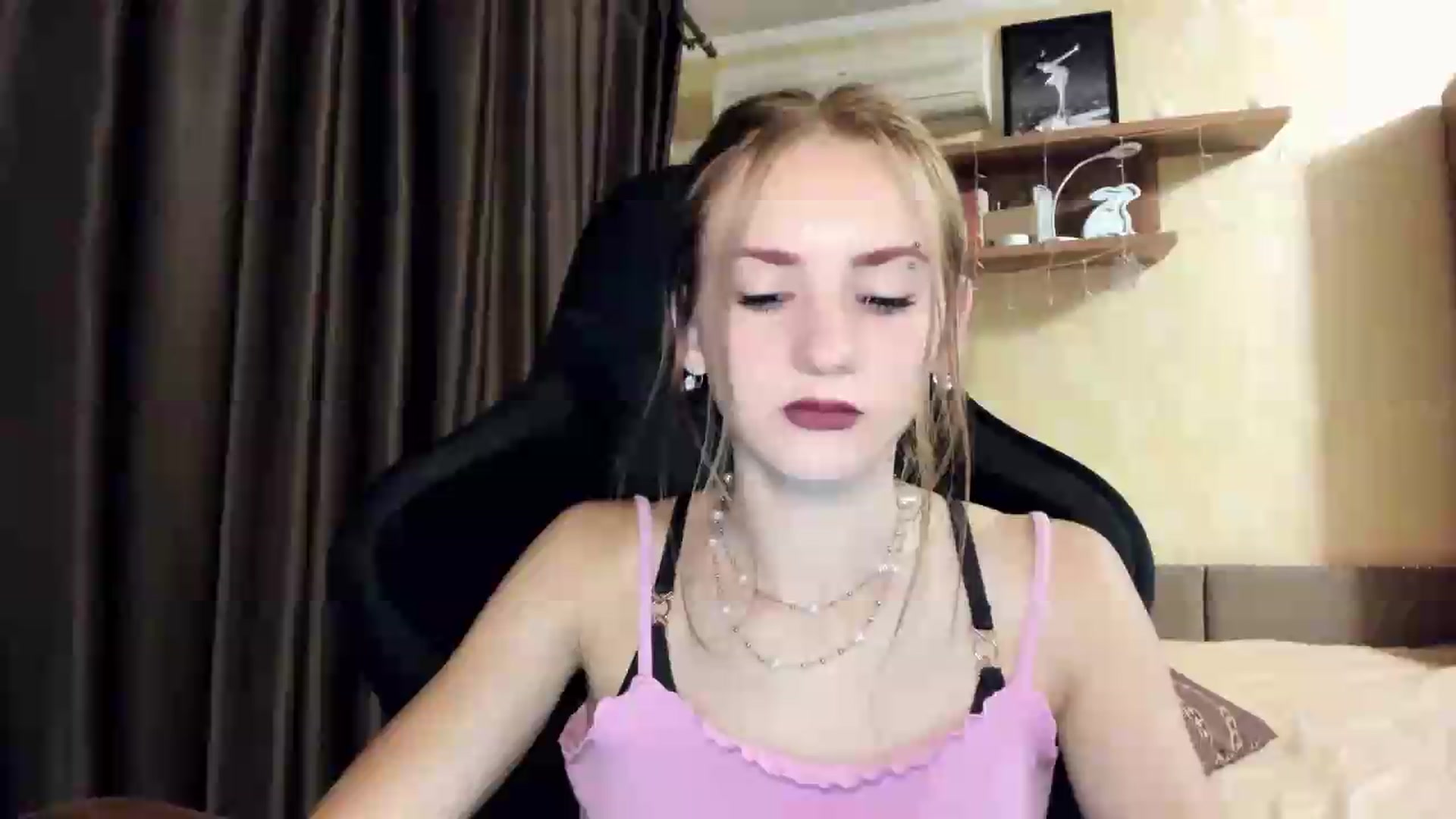Gallery image thumbnail from Madison_Burke's myfreecams stream on, 08/06/2026, 24:26 image 10 of 20
