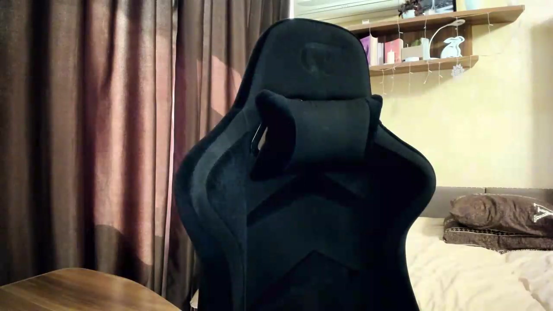 Gallery image thumbnail from Madison_Burke's myfreecams stream on, 08/06/2026, 13:03 image 14 of 20