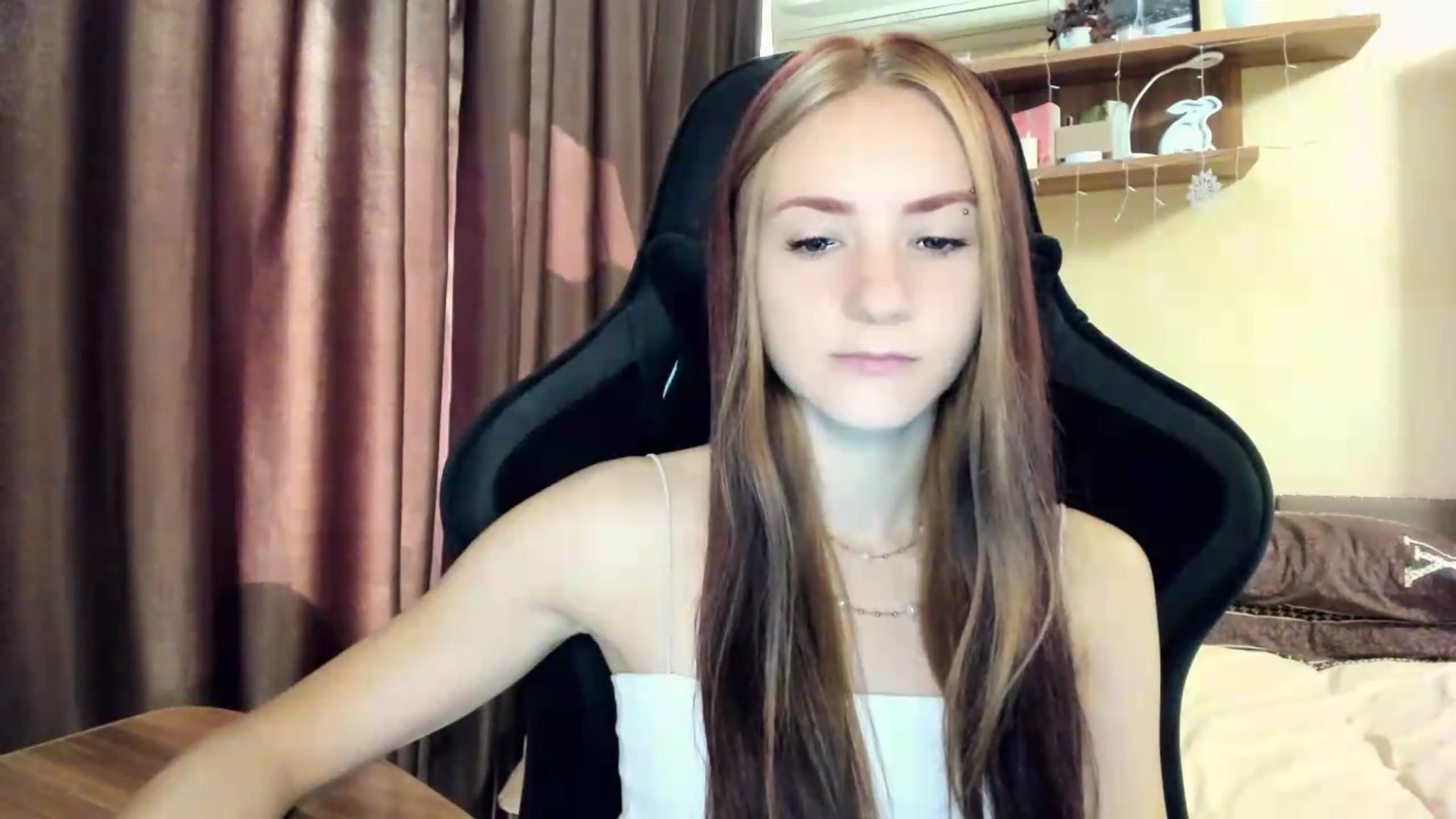 Gallery image thumbnail from Madison_Burke's myfreecams stream on, 08/06/2026, 13:03 image 17 of 20