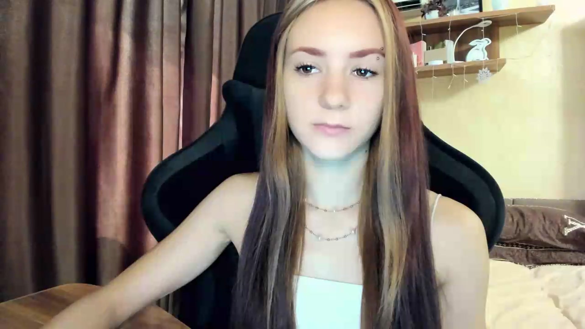 Gallery image thumbnail from Madison_Burke's myfreecams stream on, 08/06/2026, 13:03 image 7 of 20