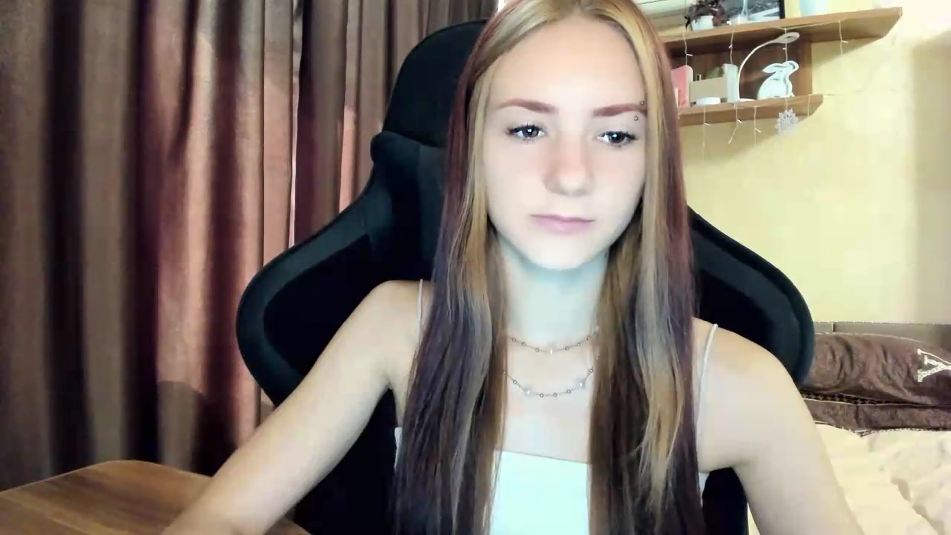 Gallery image thumbnail from Madison_Burke's myfreecams stream on, 08/06/2026, 13:03 image 10 of 20