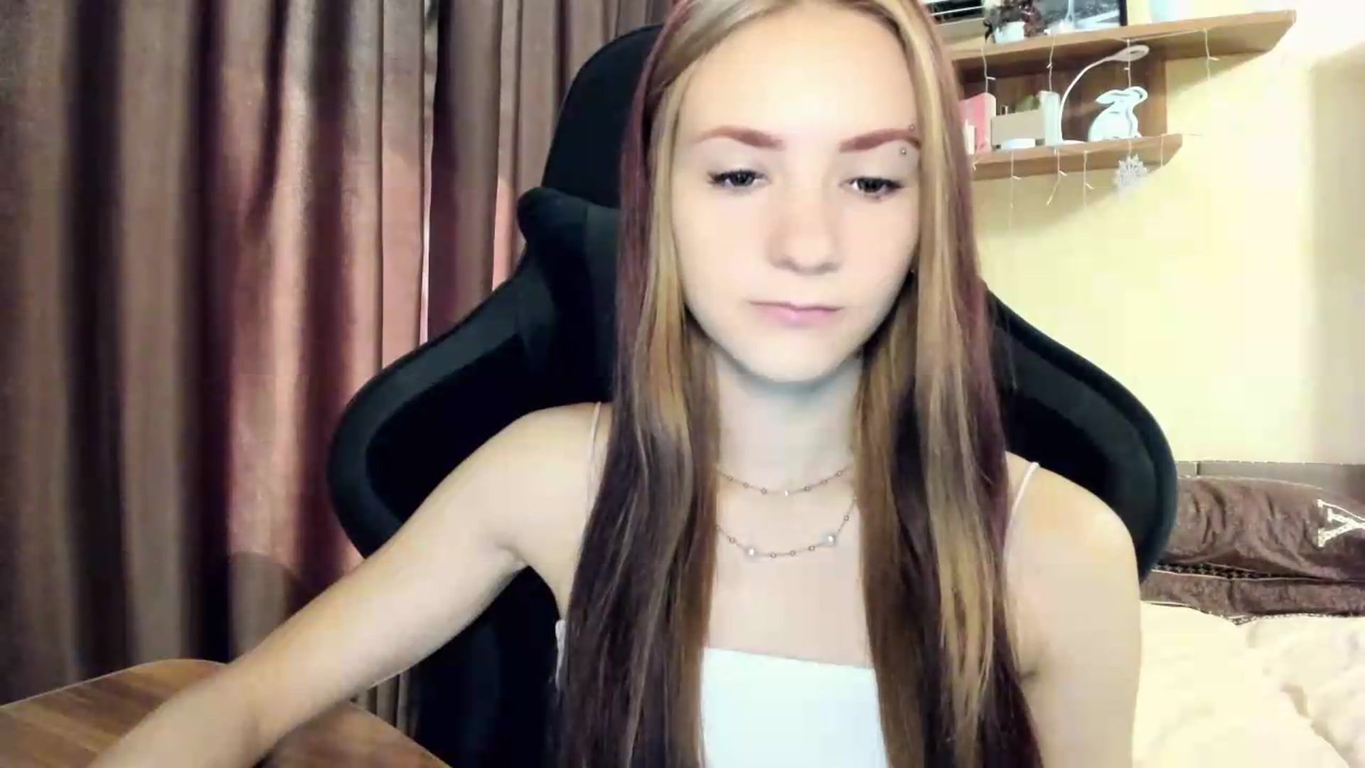 Gallery image thumbnail from Madison_Burke's myfreecams stream on, 08/06/2026, 13:03 image 6 of 20