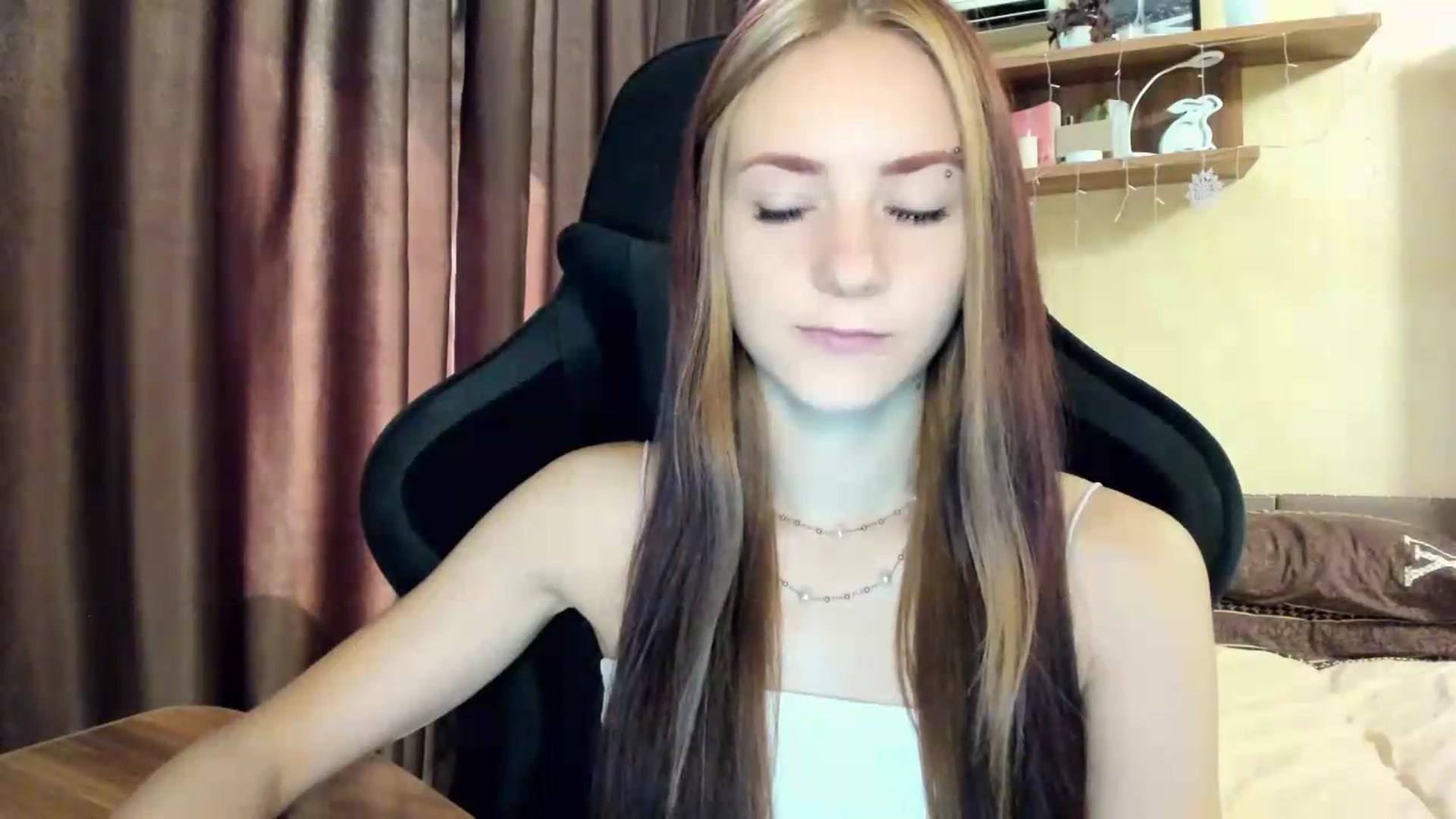Gallery image thumbnail from Madison_Burke's myfreecams stream on, 08/06/2026, 13:03 image 9 of 20
