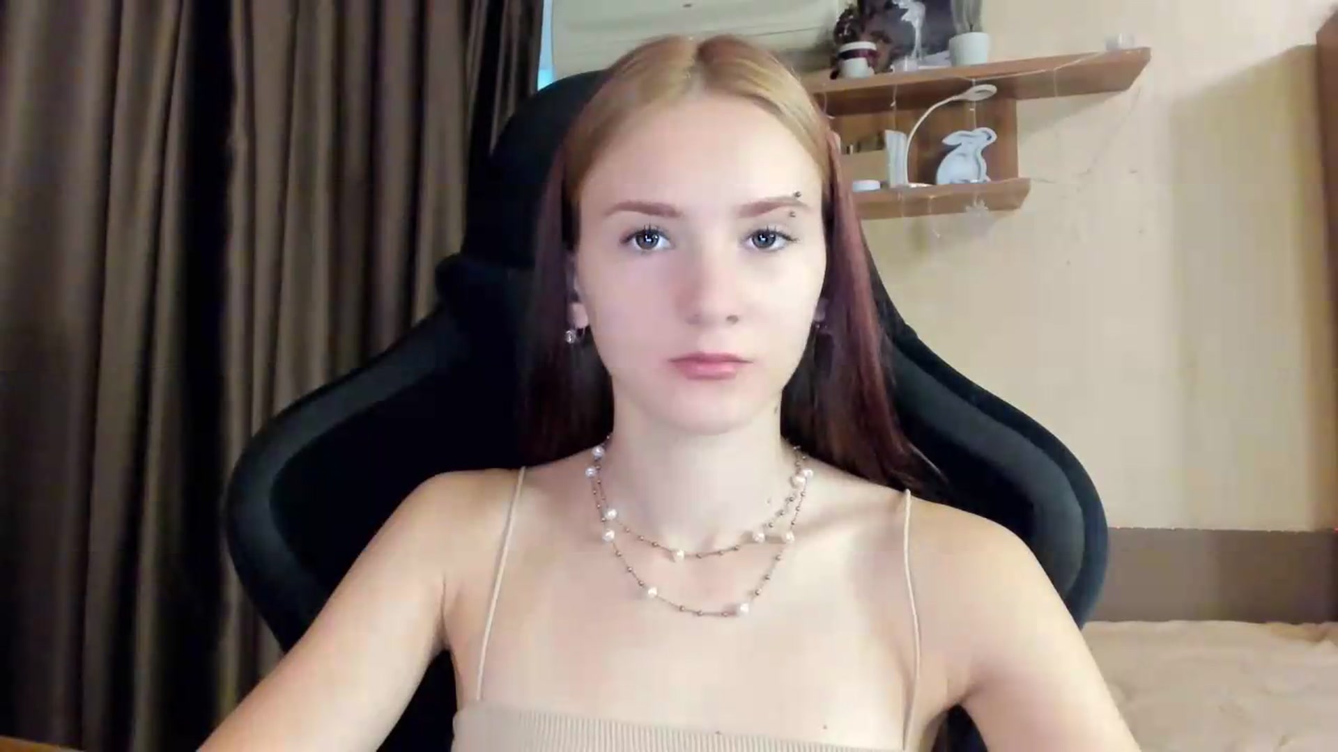 Gallery image thumbnail from Madison_Burke's myfreecams stream on, 08/11/2026, 16:32 image 11 of 20