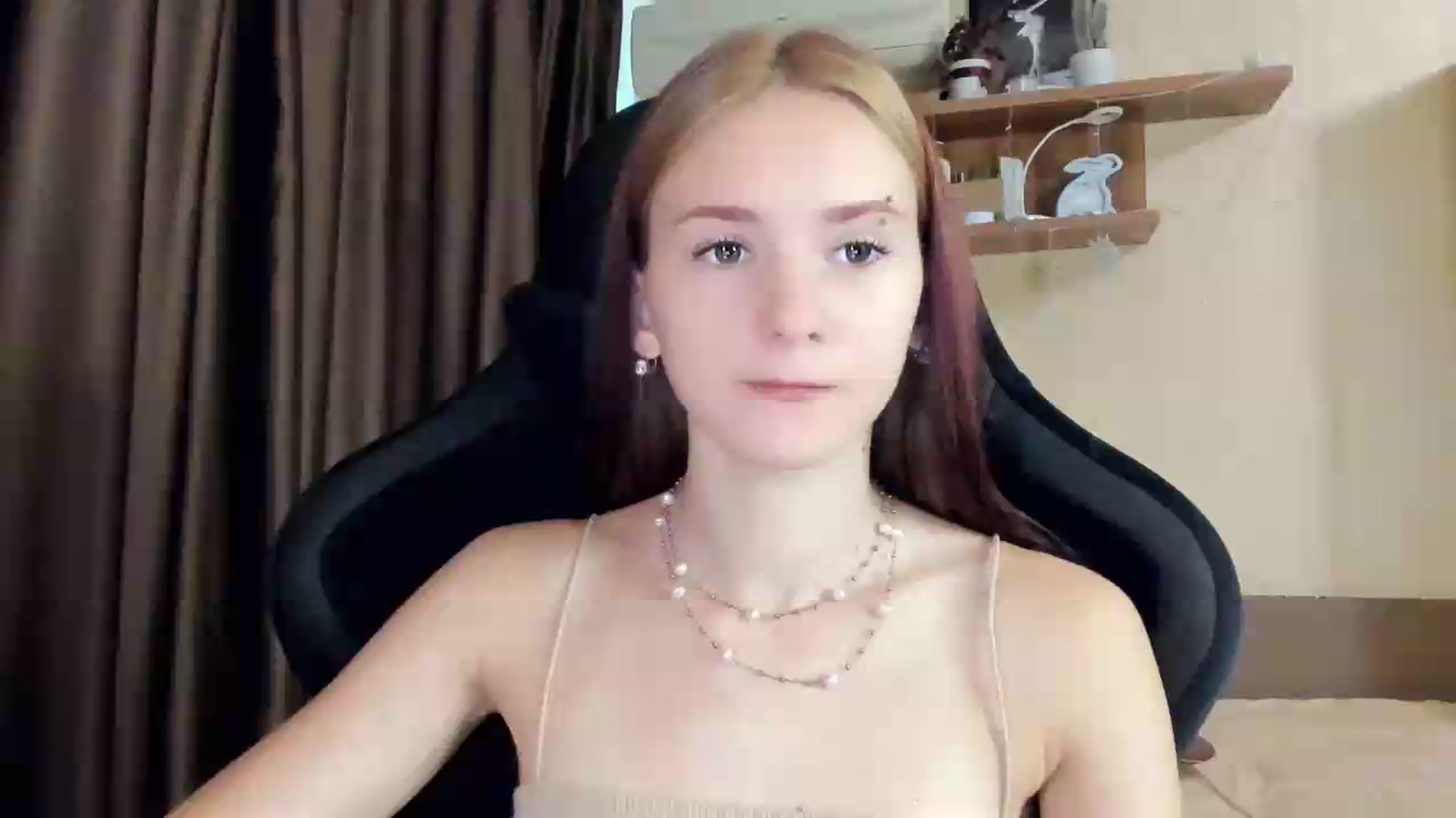 Gallery image thumbnail from Madison_Burke's myfreecams stream on, 08/11/2026, 16:32 image 1 of 20