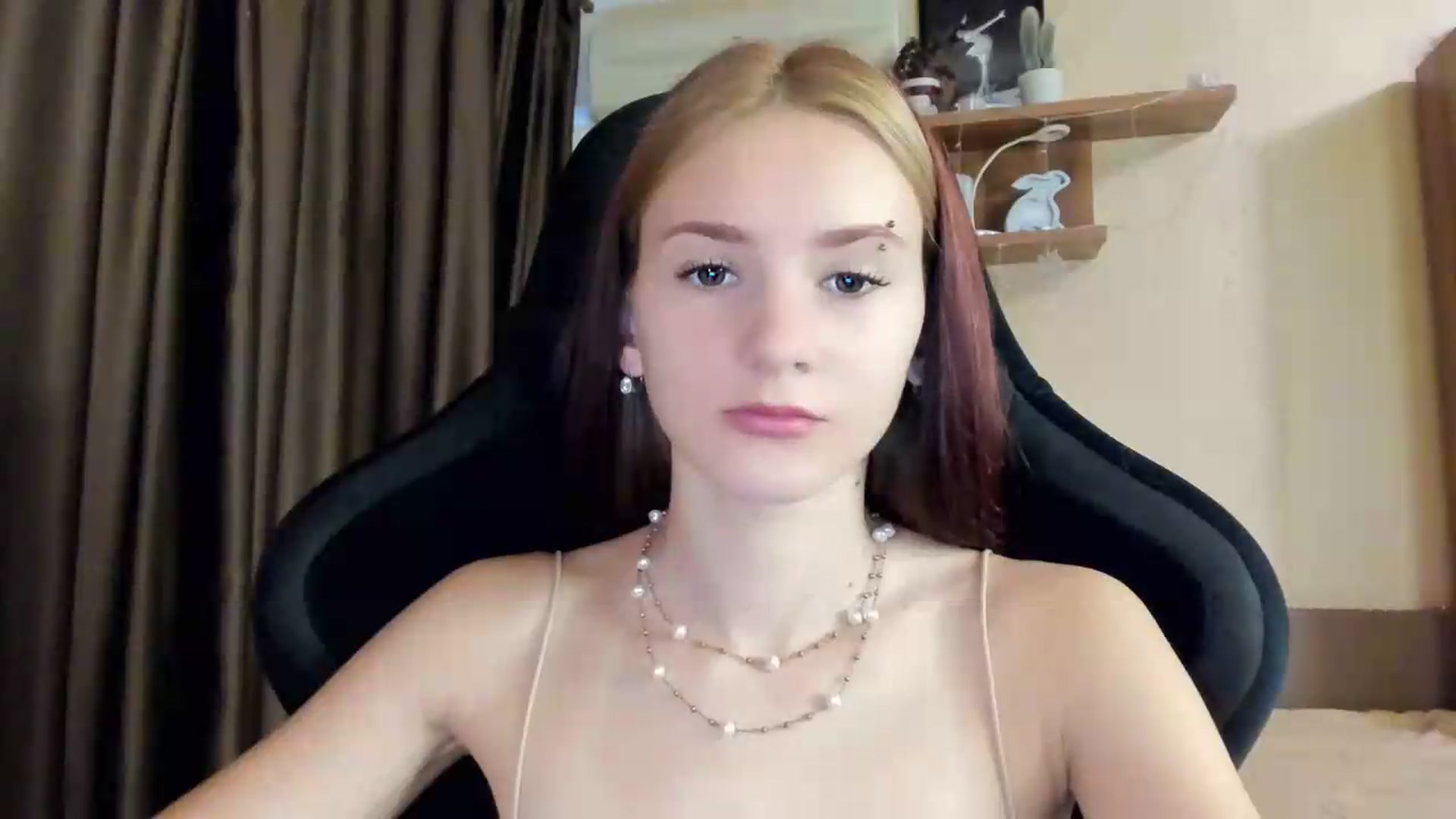 Gallery image thumbnail from Madison_Burke's myfreecams stream on, 08/11/2026, 17:19 image 2 of 20