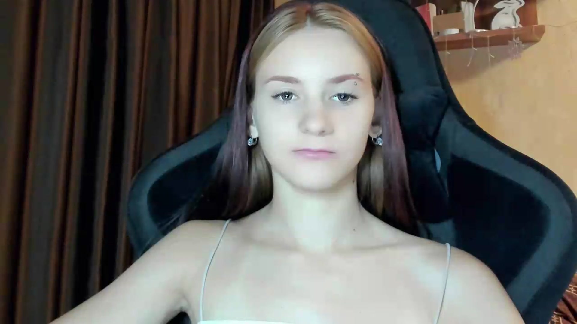 Gallery image thumbnail from Madison_Burke's myfreecams stream on, 08/13/2026, 24:57 image 14 of 20