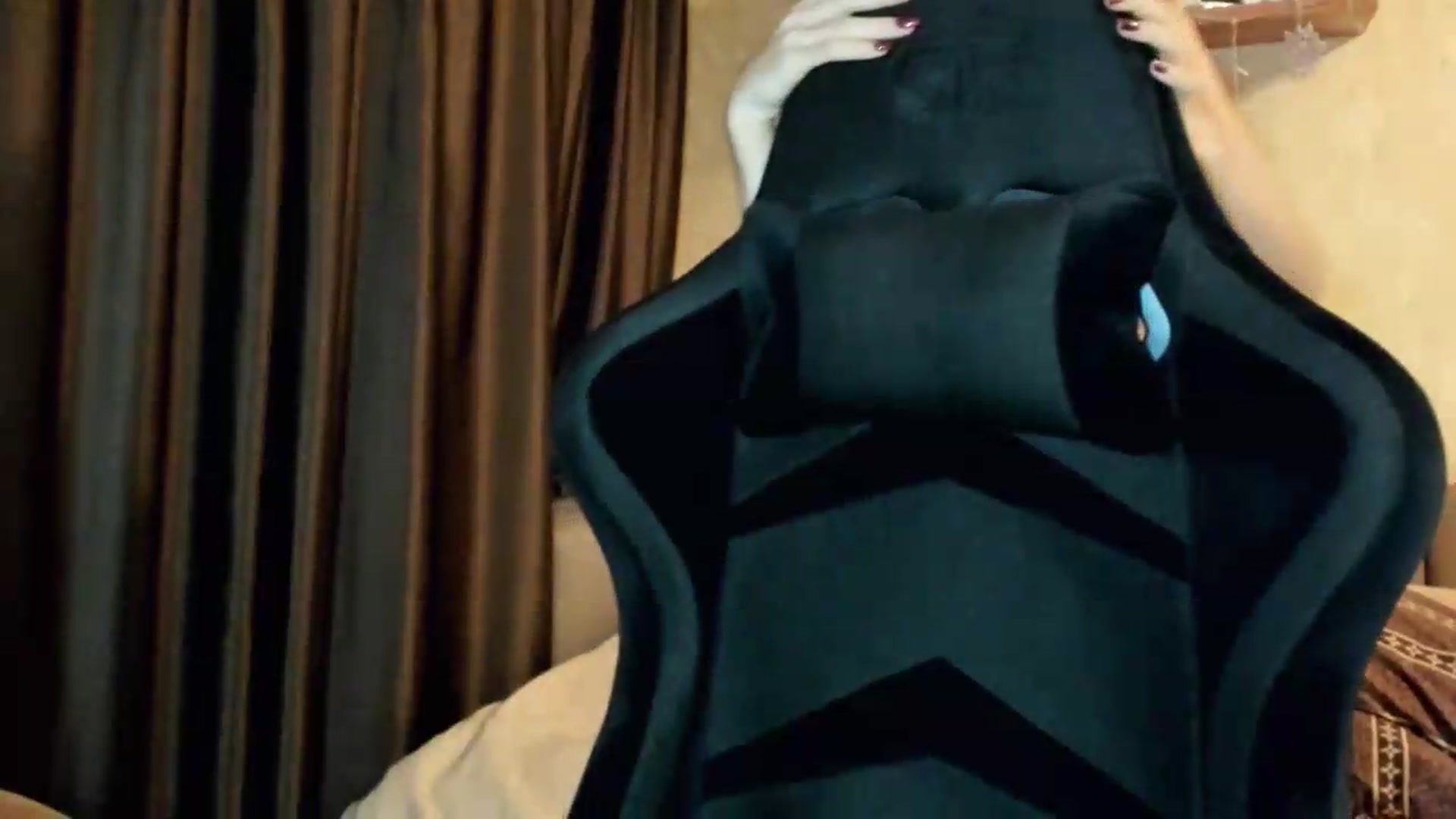 Gallery image thumbnail from Madison_Burke's myfreecams stream on, 08/13/2026, 24:57 image 13 of 20