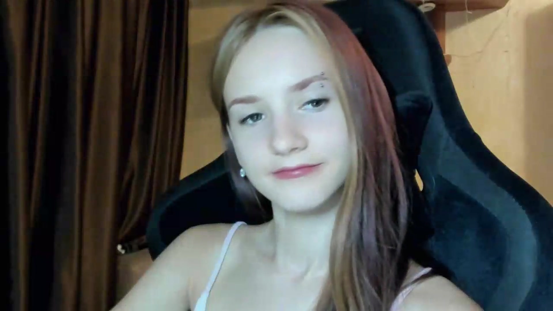 Gallery image thumbnail from Madison_Burke's myfreecams stream on, 08/13/2026, 22:59 image 12 of 20