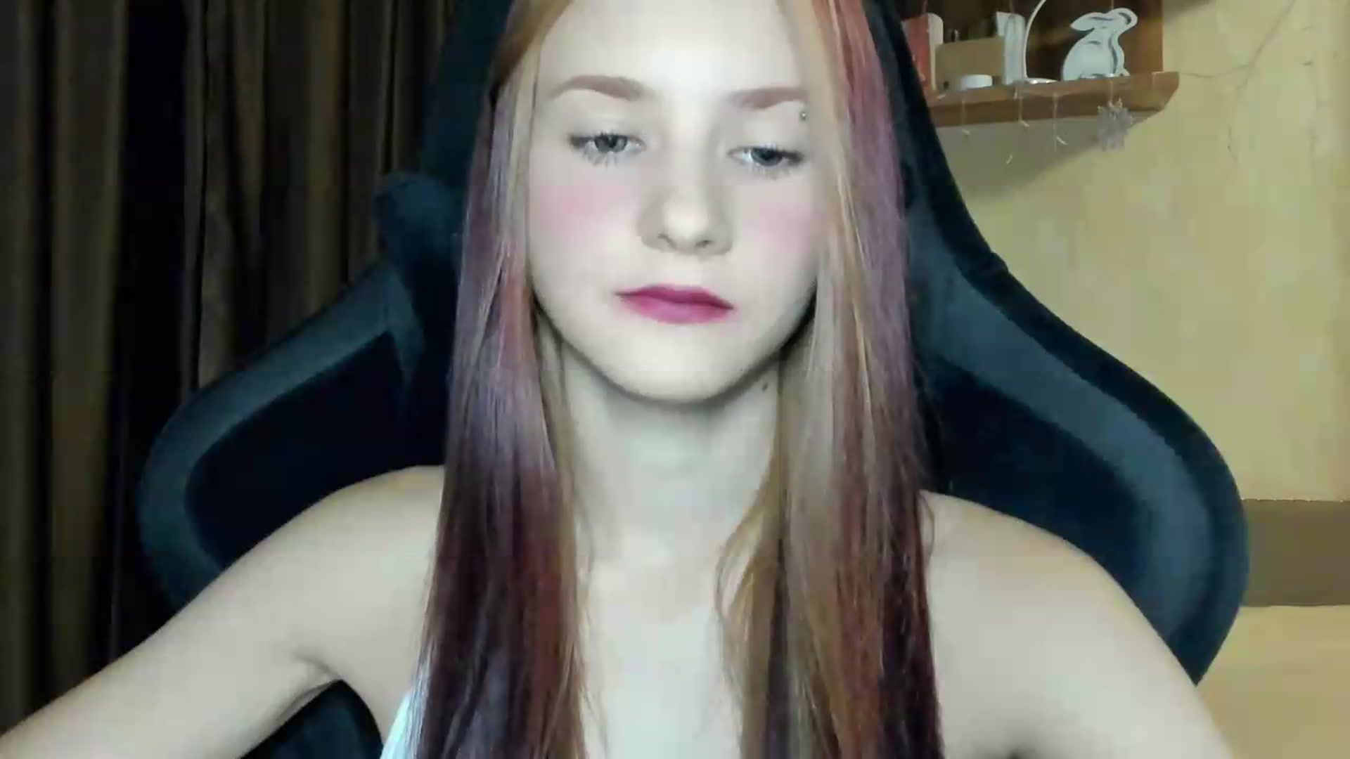 Gallery image thumbnail from Madison_Burke's myfreecams stream on, 08/17/2026, 20:53 image 15 of 20