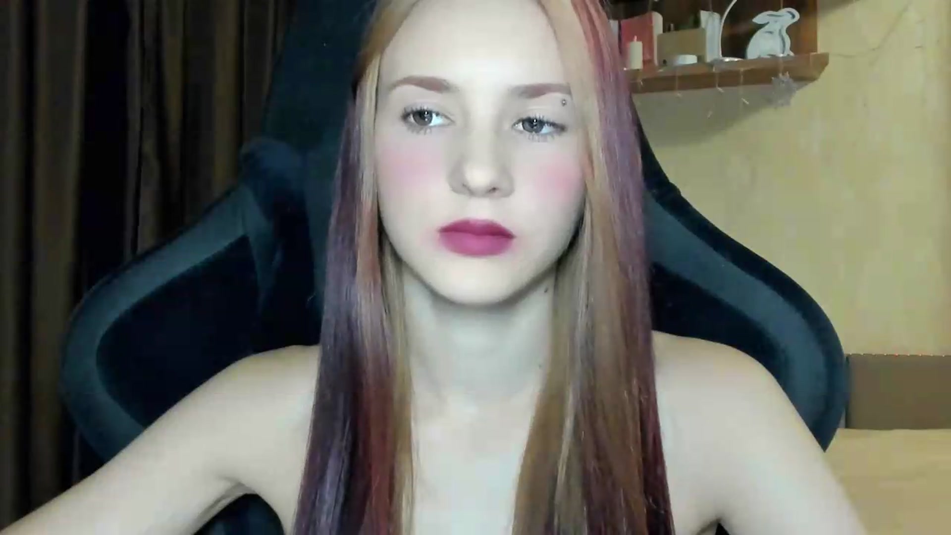 Gallery image thumbnail from Madison_Burke's myfreecams stream on, 08/17/2026, 20:53 image 2 of 20