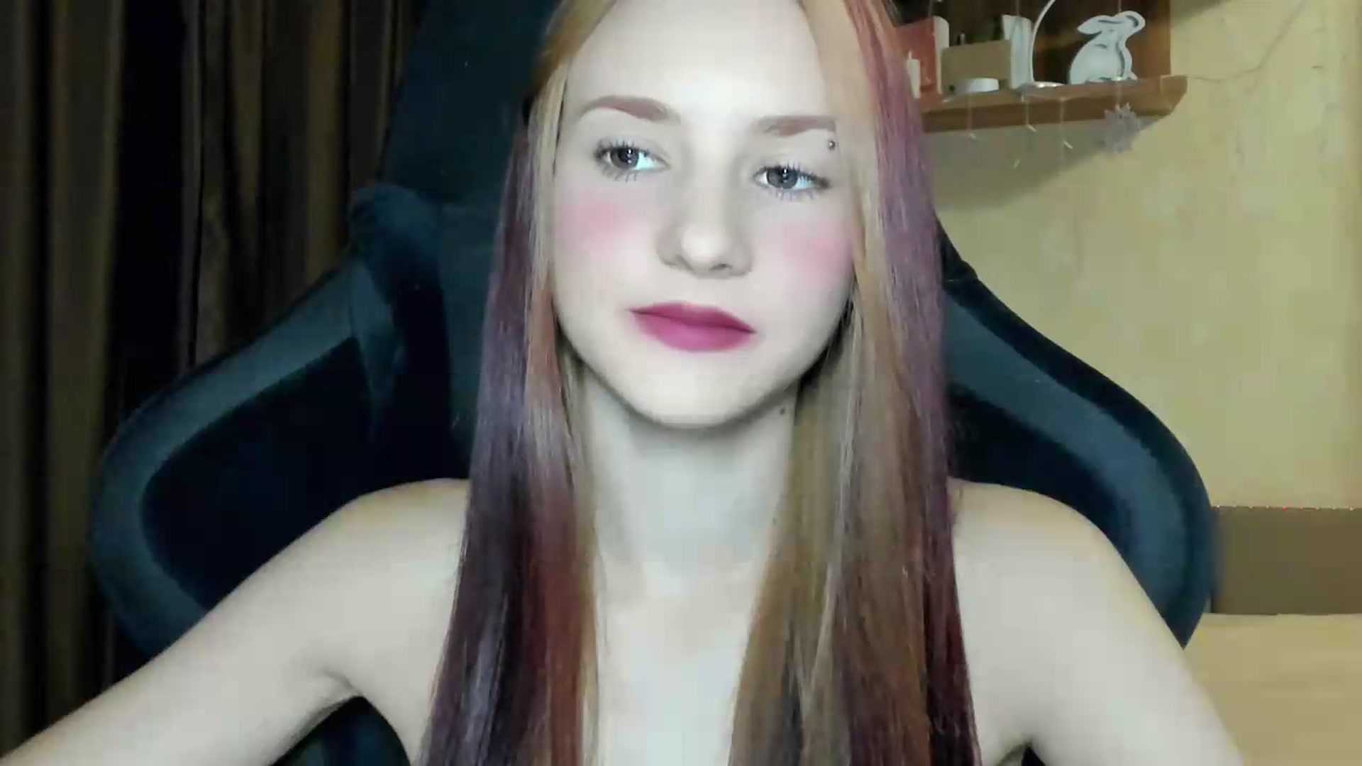 Gallery image thumbnail from Madison_Burke's myfreecams stream on, 08/17/2026, 20:53 image 3 of 20