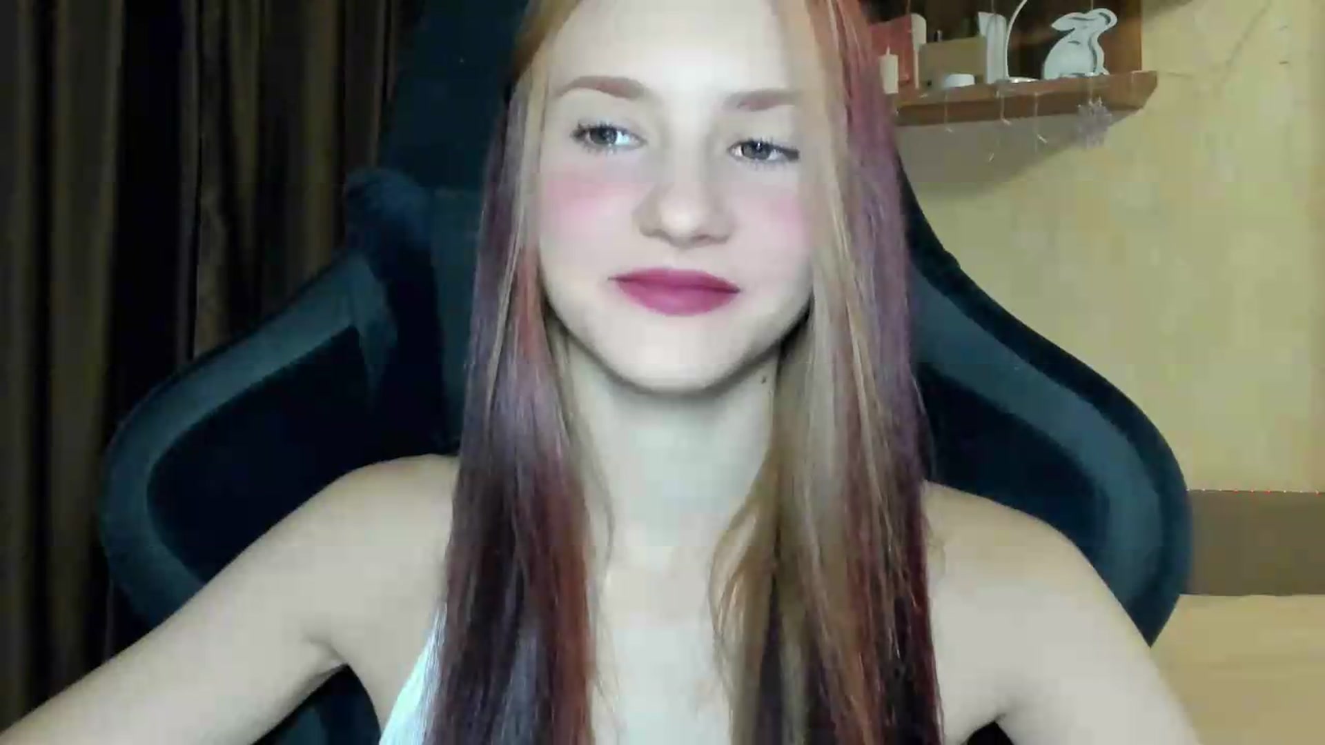 Gallery image thumbnail from Madison_Burke's myfreecams stream on, 08/17/2026, 20:53 image 16 of 20